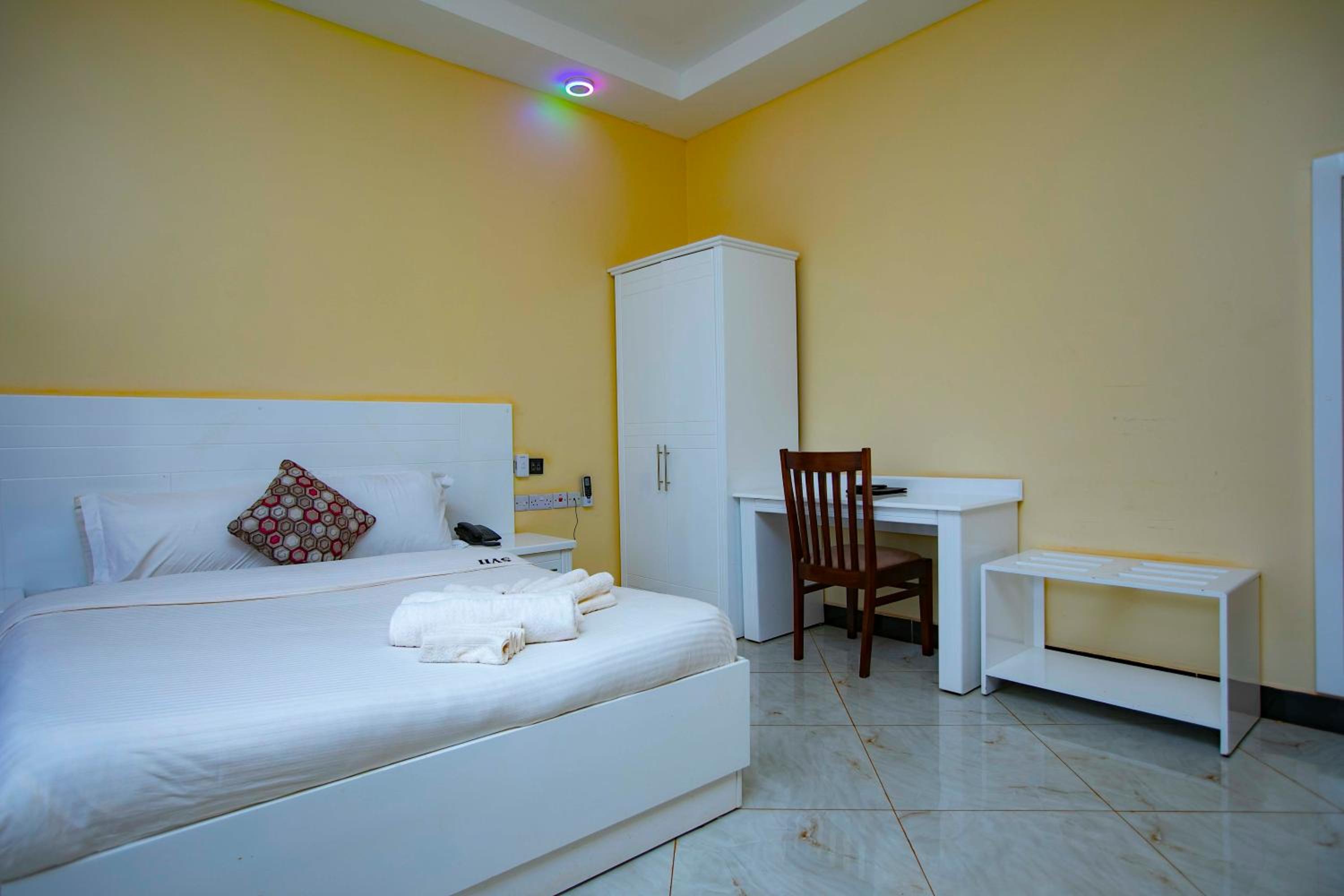 Executive Suite photo 3