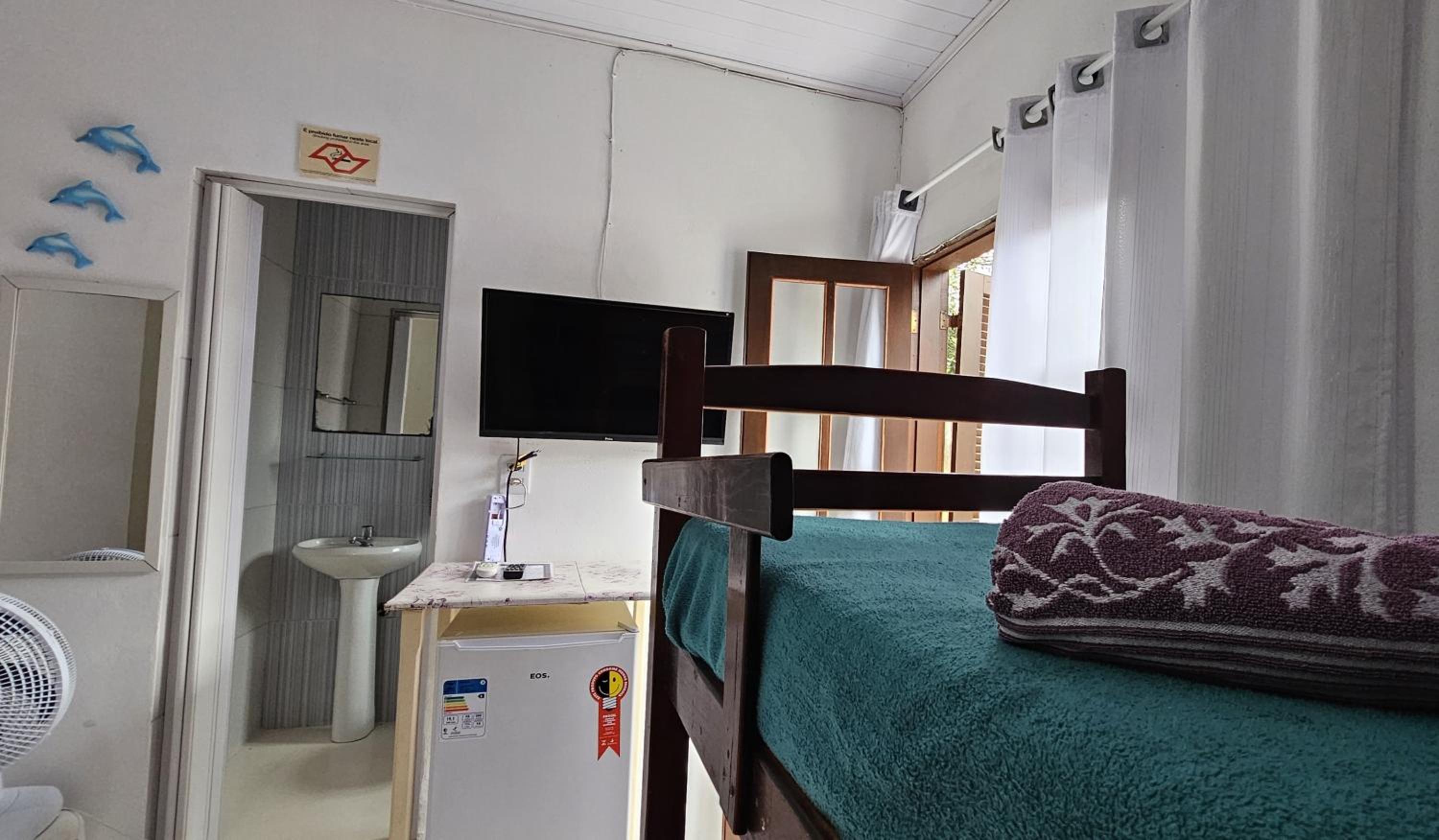 Quadruple Room with Balcony - Photo 2