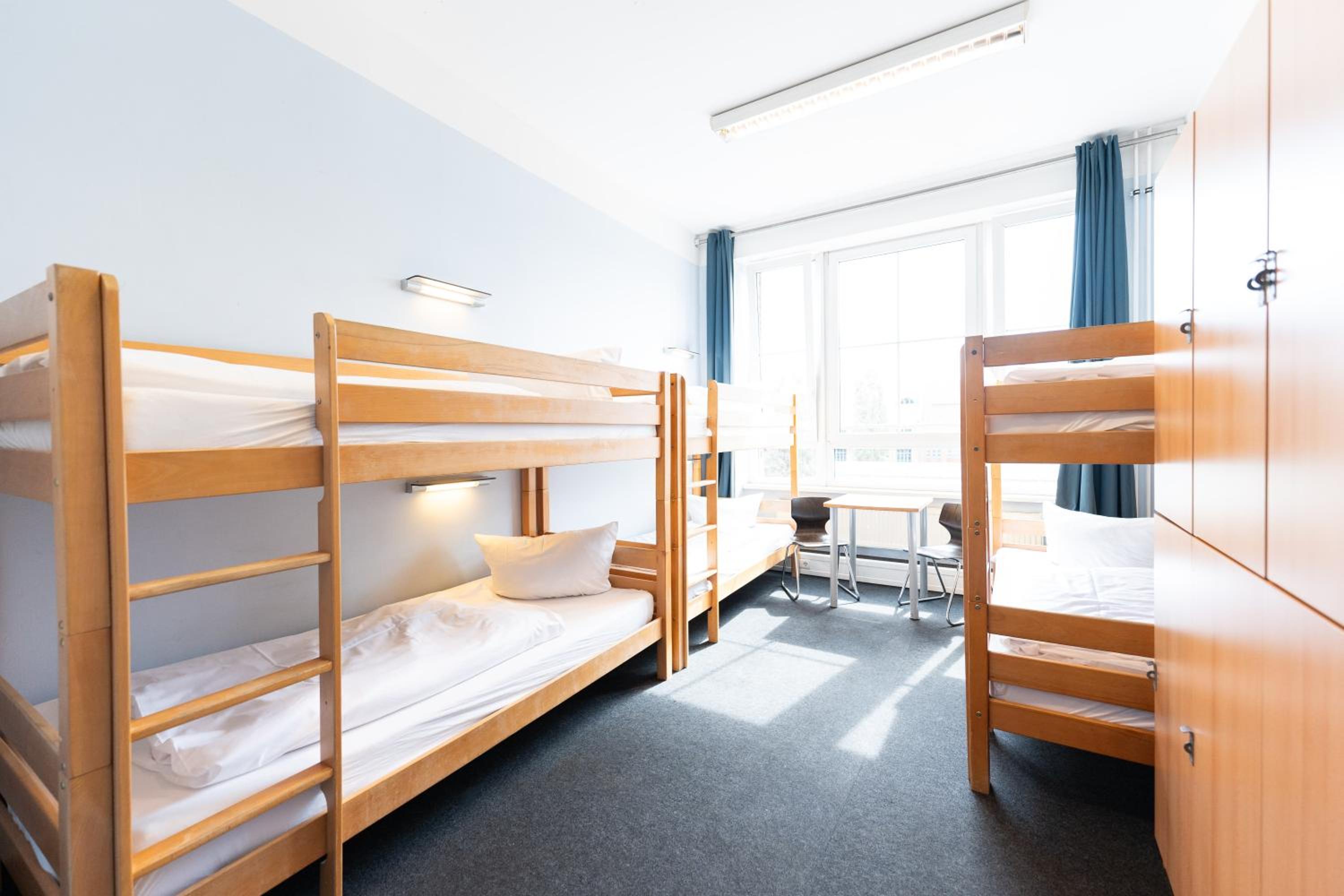 Single Bed in 6 Mixed Dormitory Room photo 1