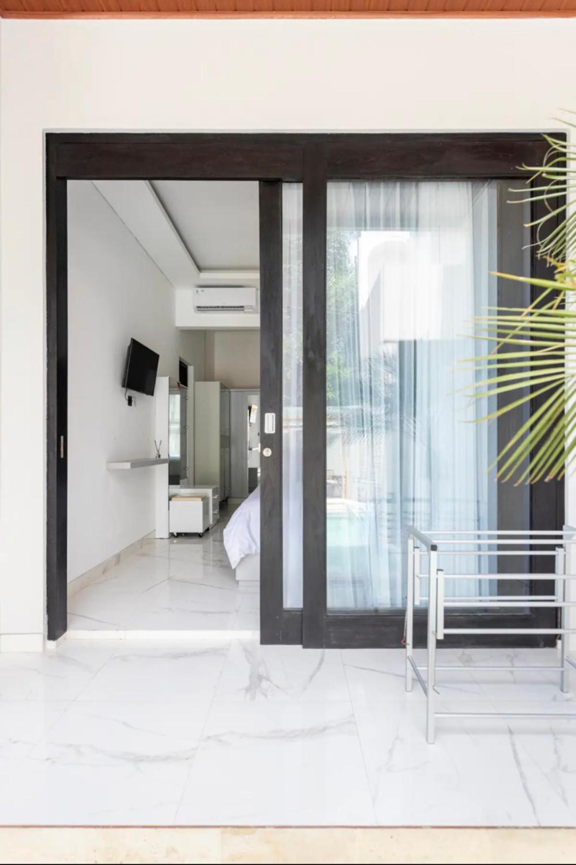 Three-Bedroom Villa photo 1