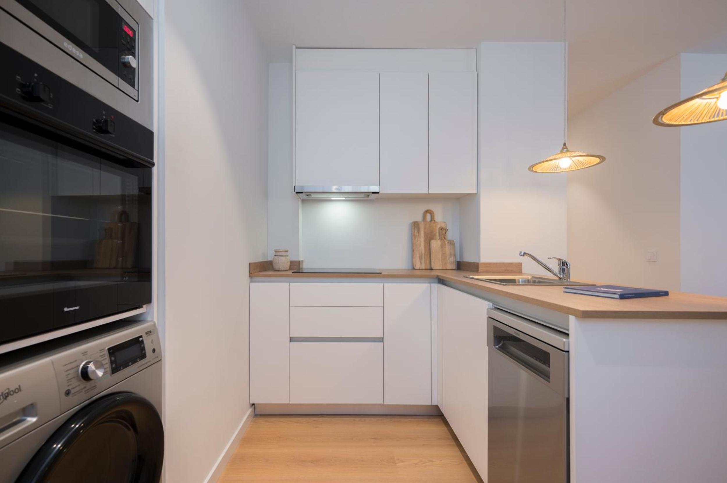 One-Bedroom Apartment - Photo 10