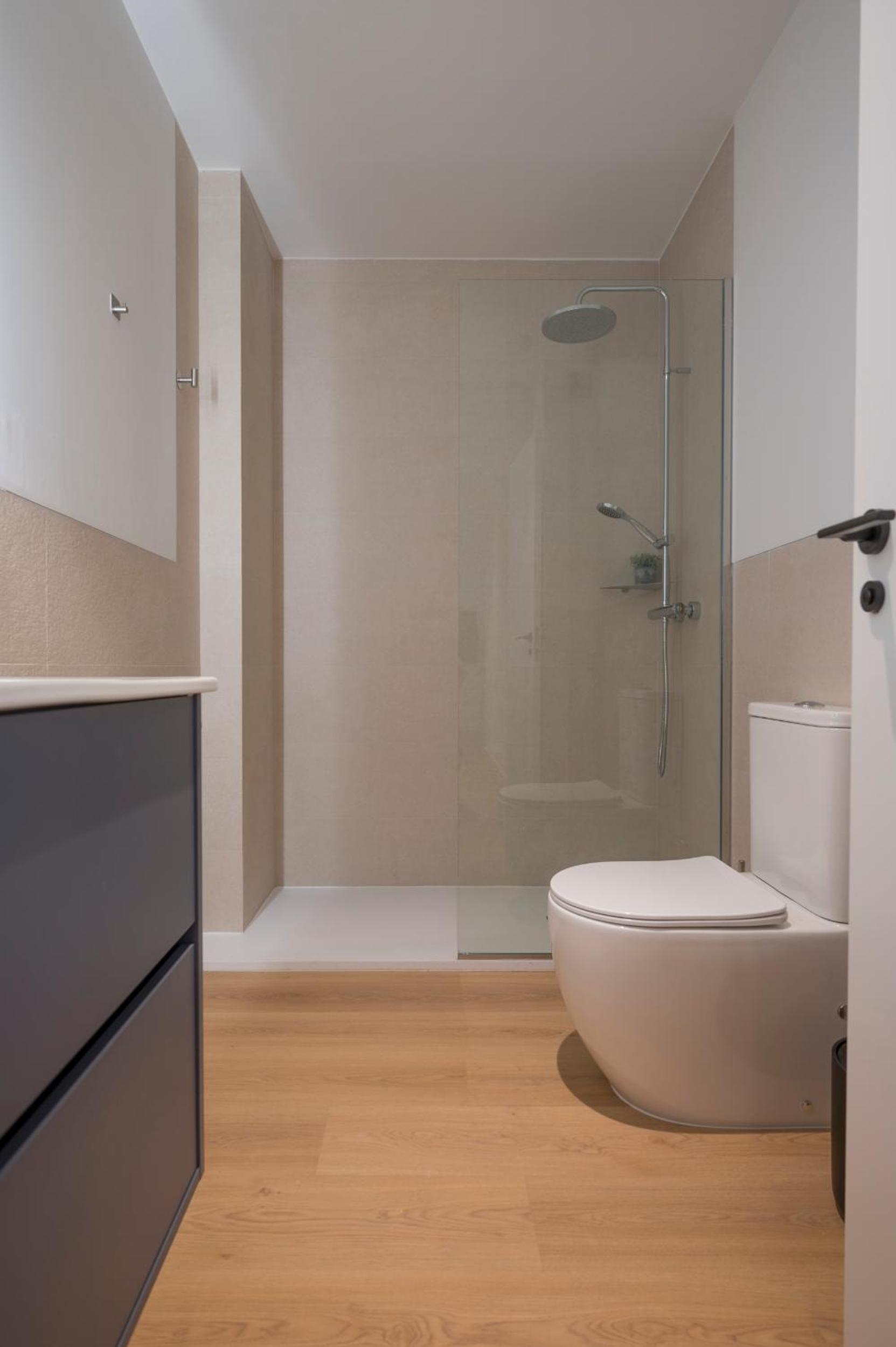 One-Bedroom Apartment - Photo 17