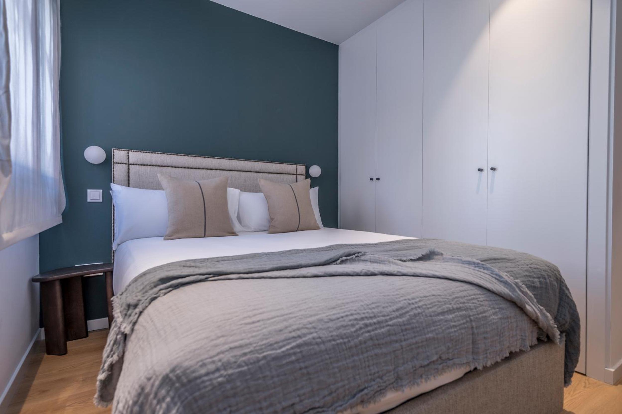 One-Bedroom Apartment - Photo 15