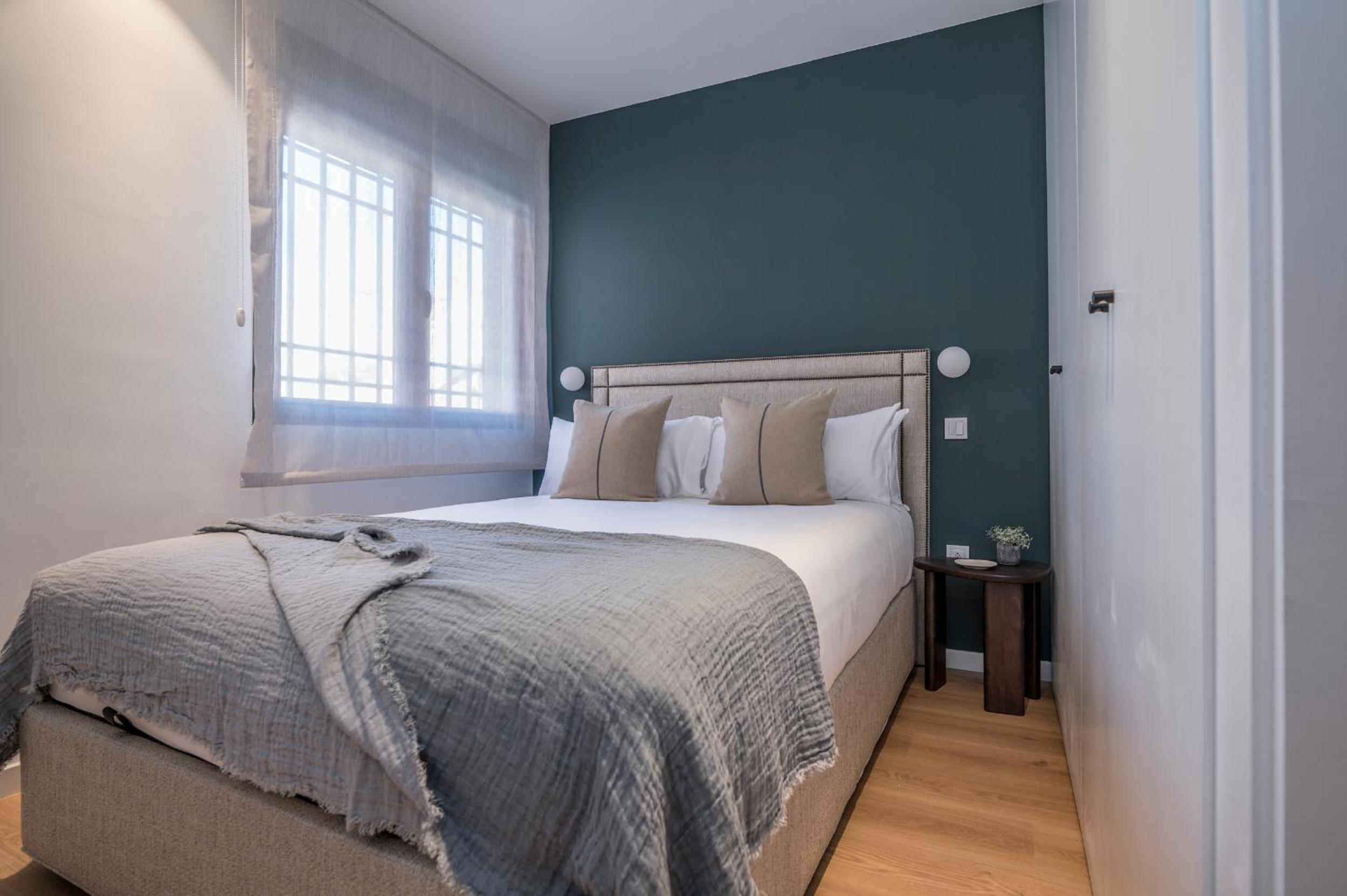 One-Bedroom Apartment - Photo 13