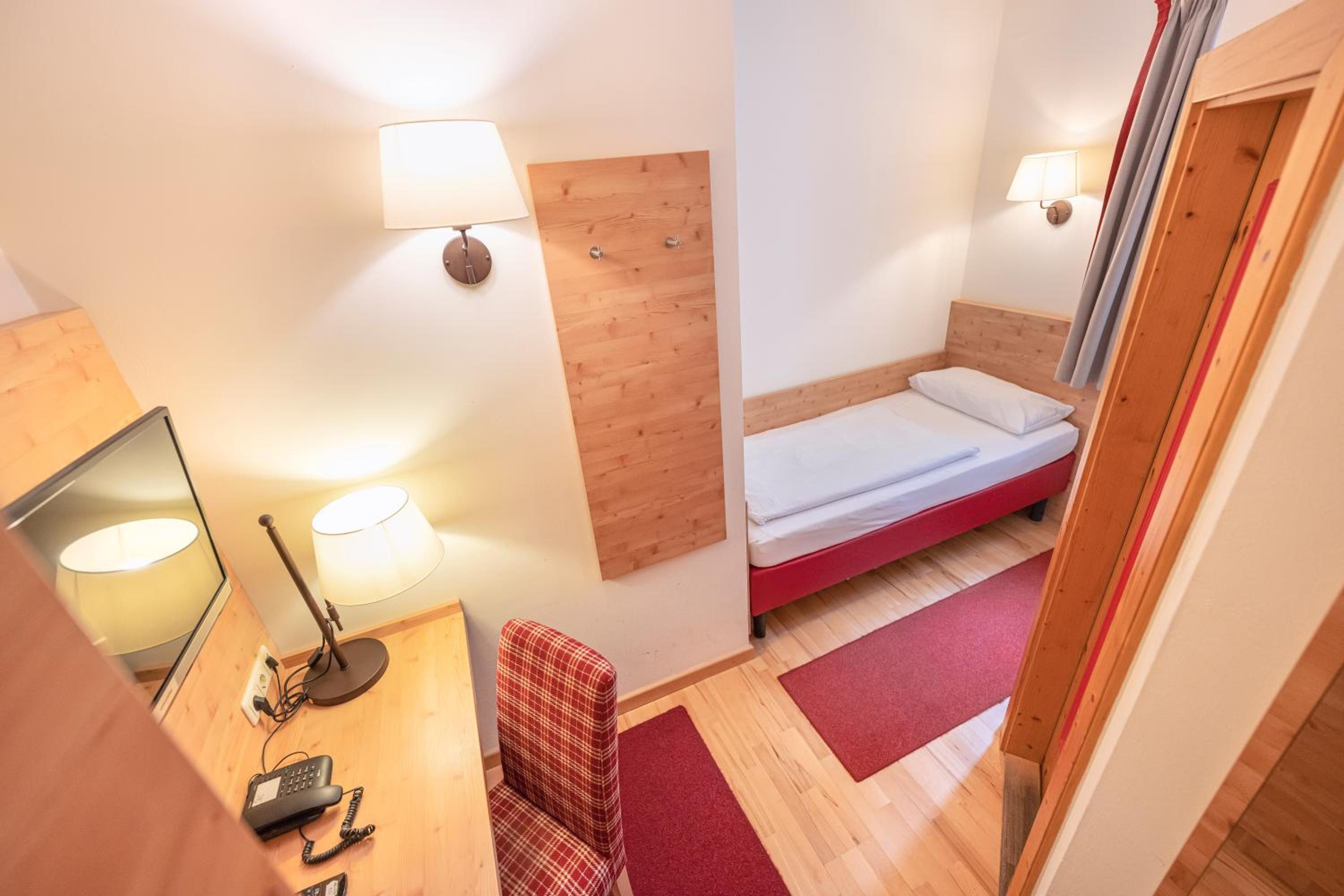 Standard Single Room