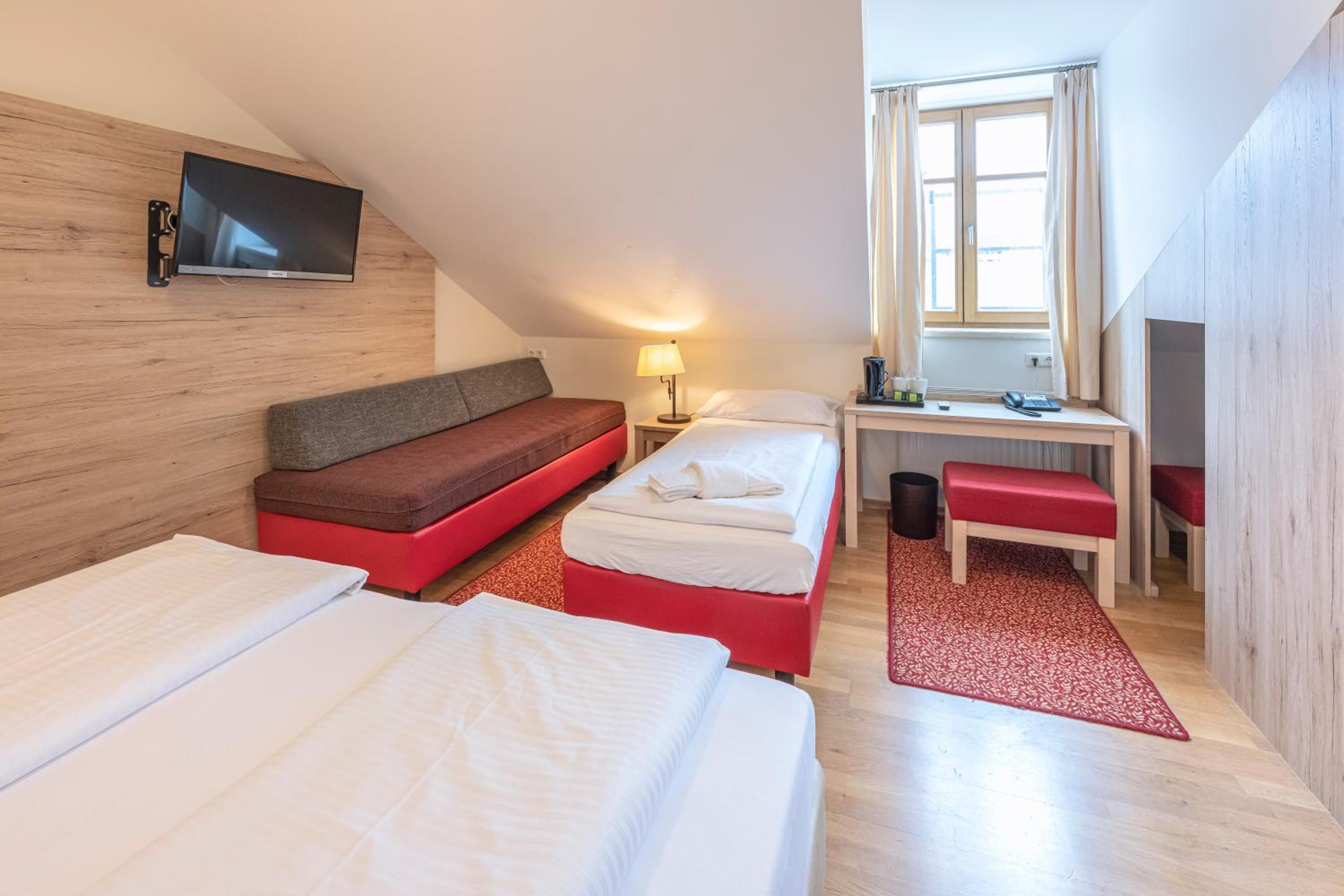 Standard Quadruple Room