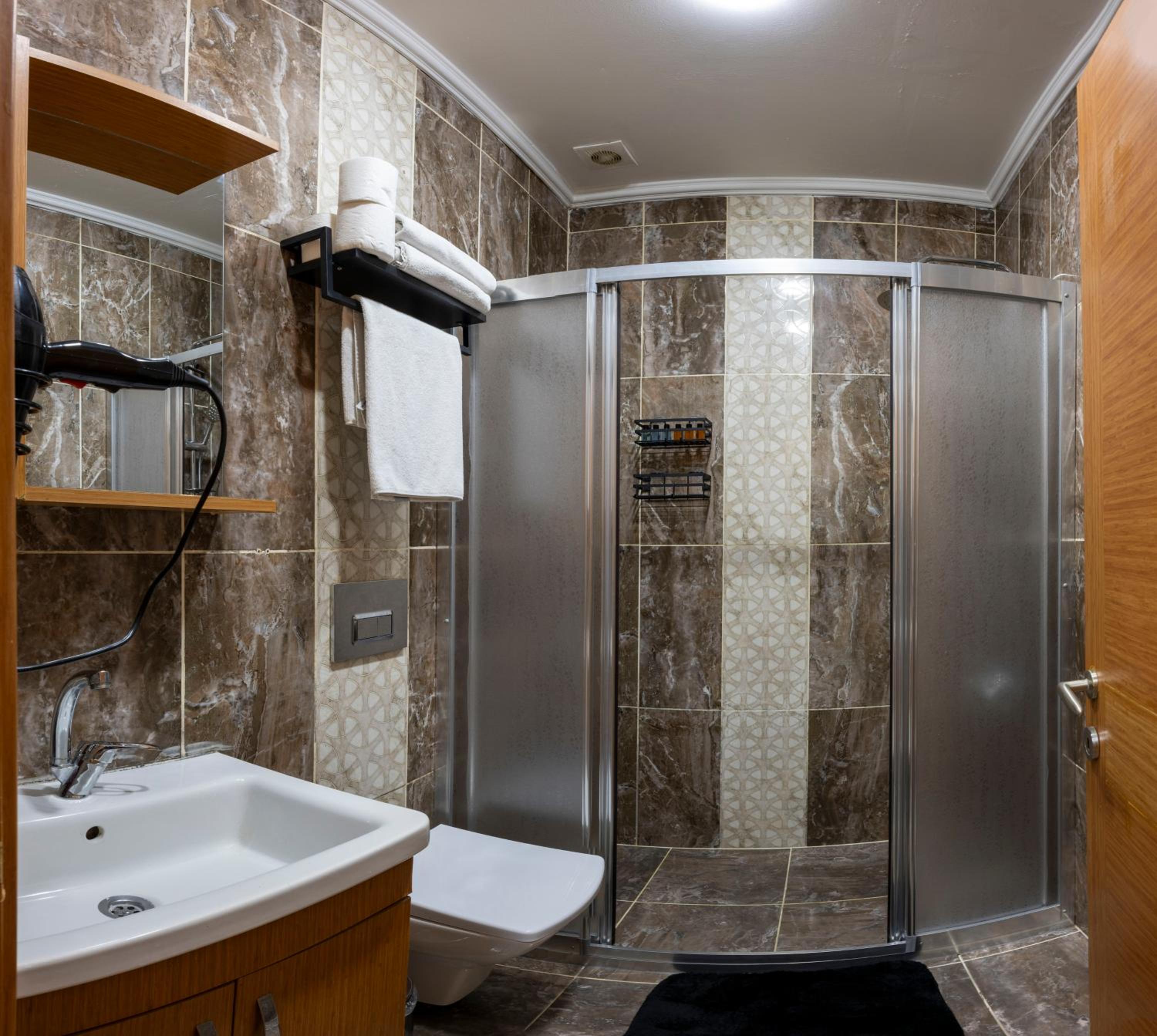 Triple Room - Disability Access photo 2