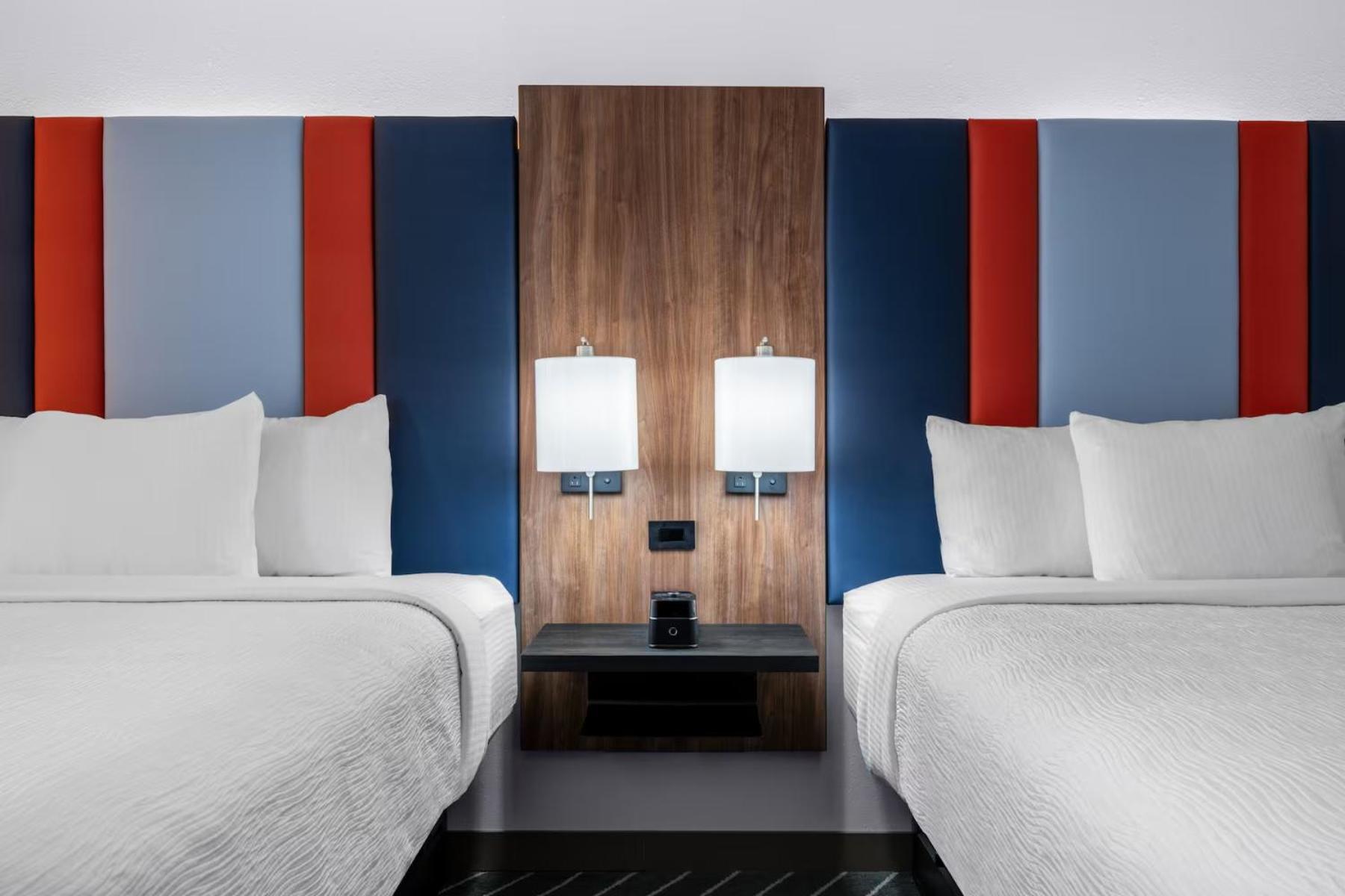 Queen Room with Two Queen Beds and Bathtub - Mobility and Hearing Access