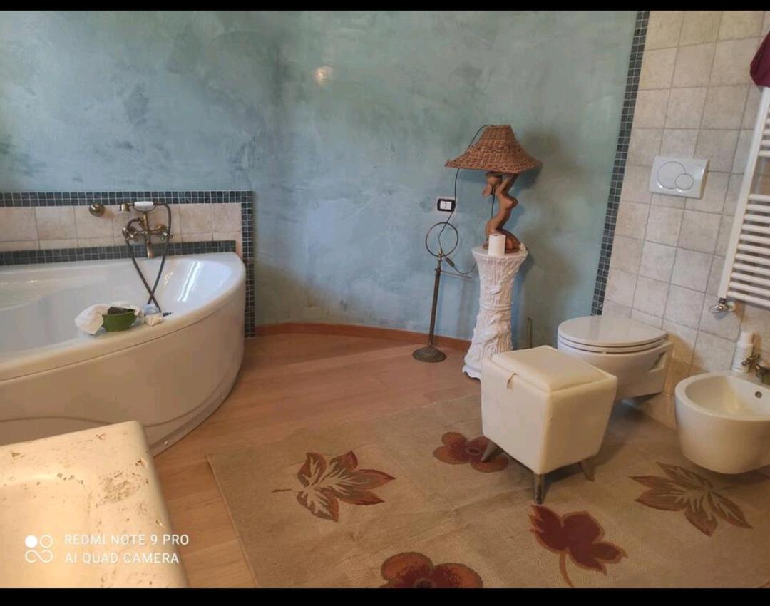 Double Room With Private External Bathroom photo 2