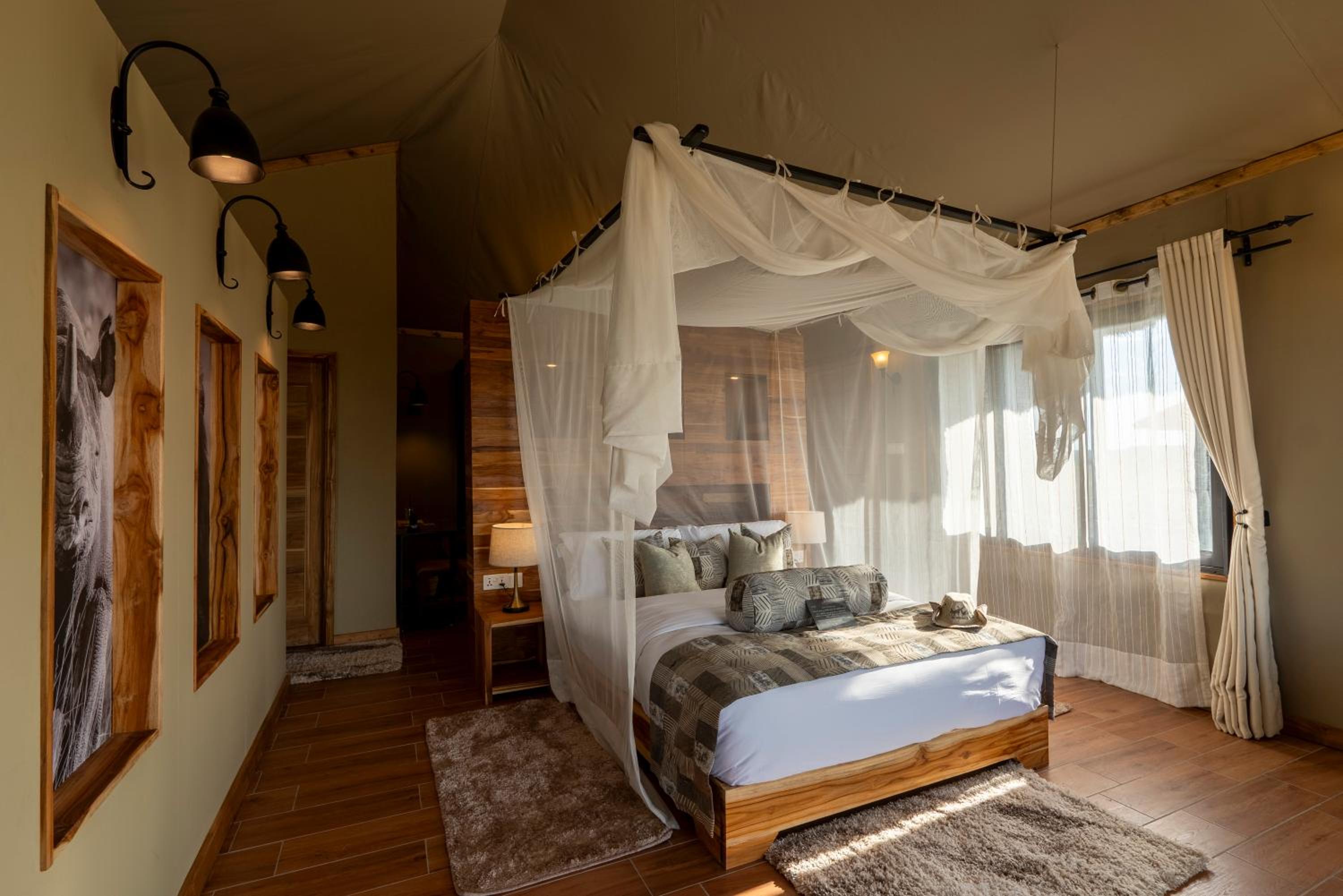 Luxury Tent Single/Double