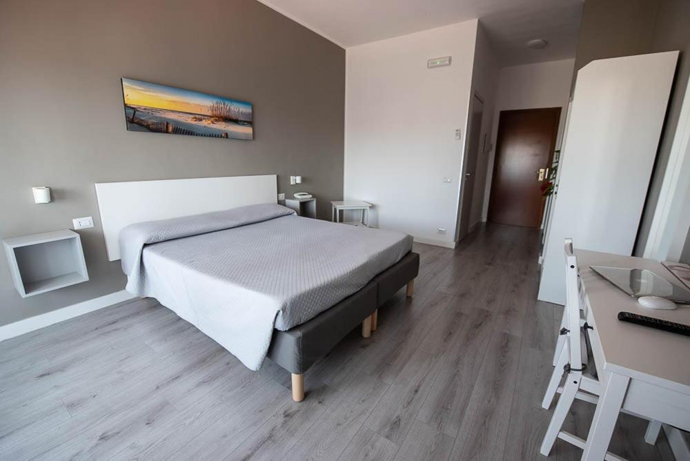 Superior Double or Twin Room with Balcony - Photo 3