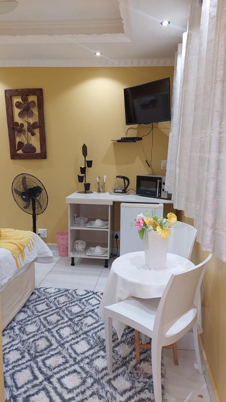 Deluxe Double Room - Photo 4