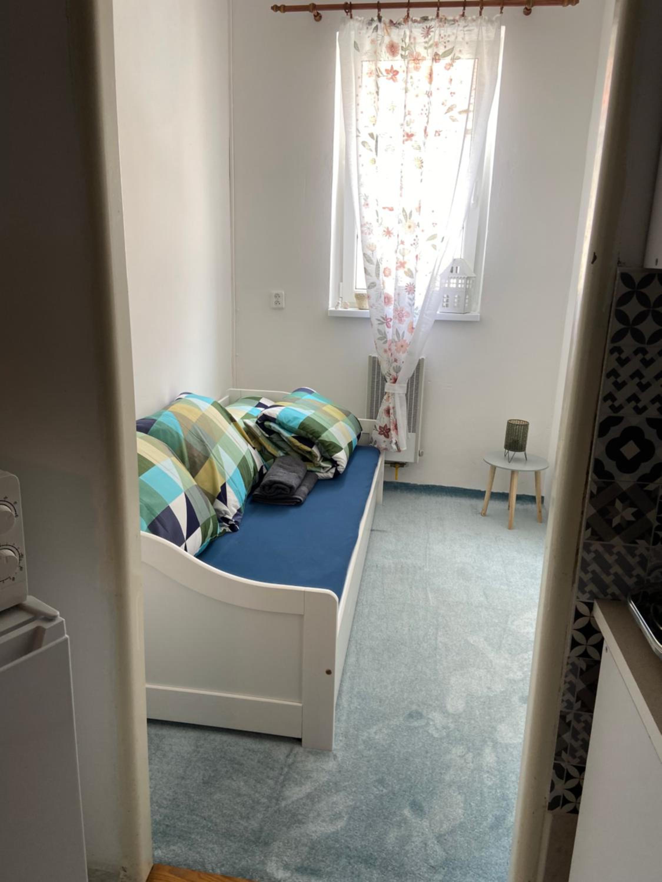 Studio Apartment photo 2