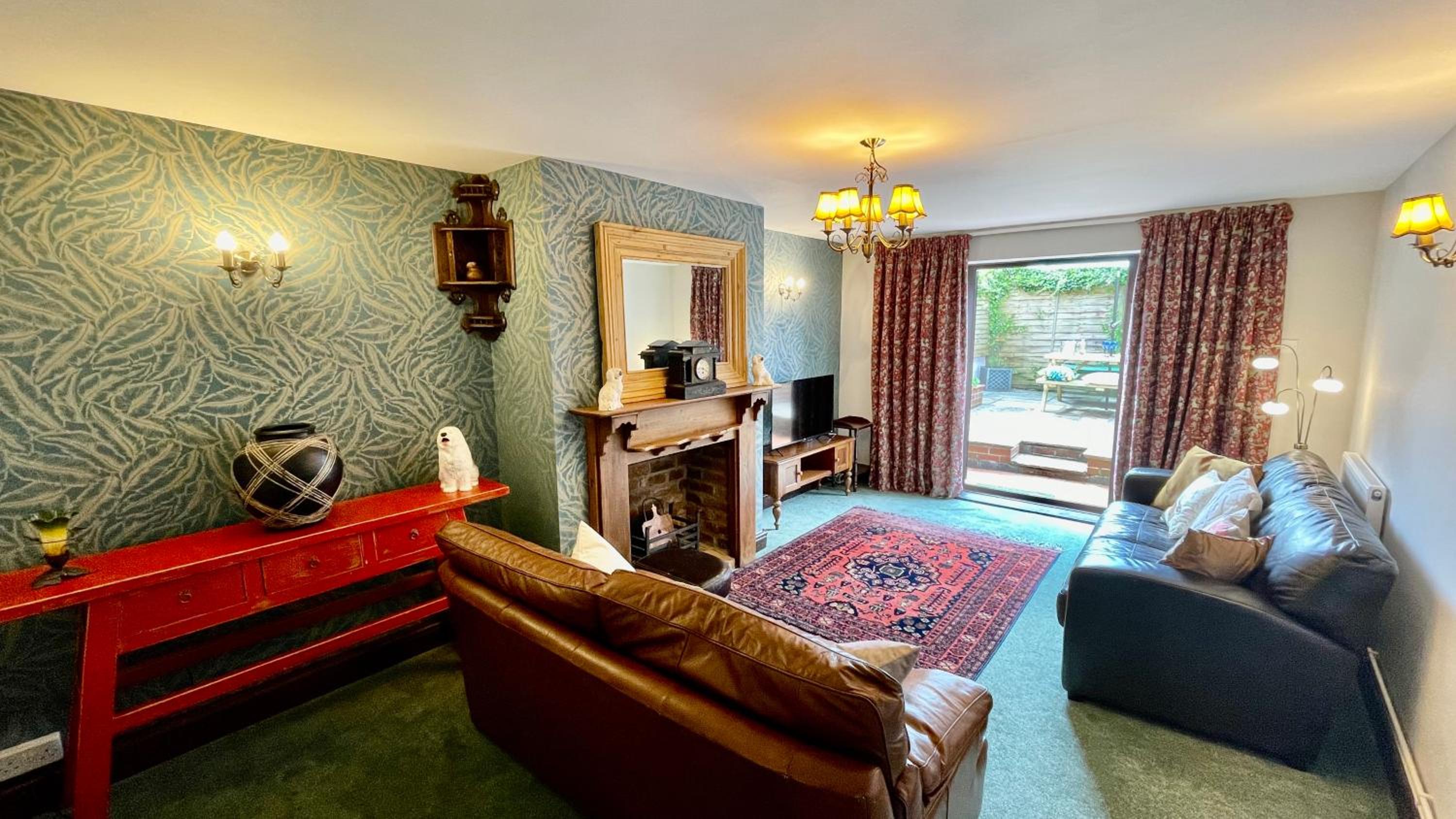 Three-Bedroom House photo 1