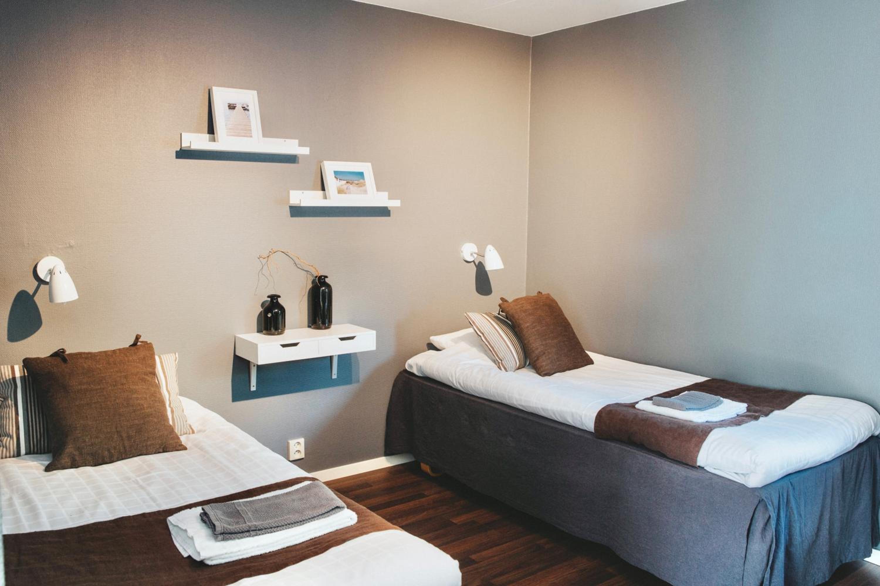 Twin Room - Photo 5