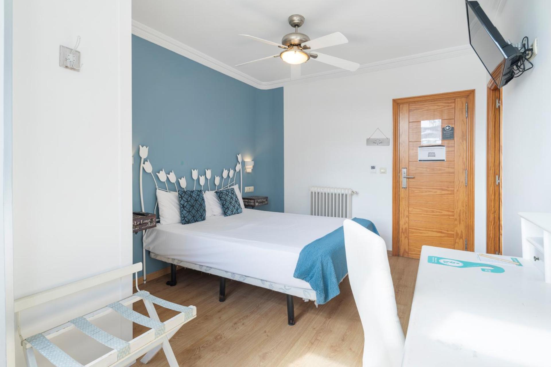 Habitación Doble Estándar o con Dos Camas Individuales.