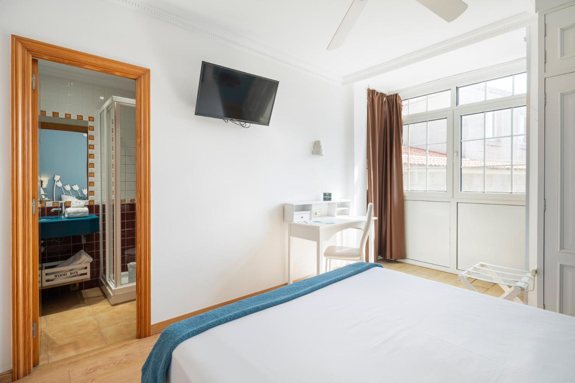 Standard Double or Twin Room photo 2