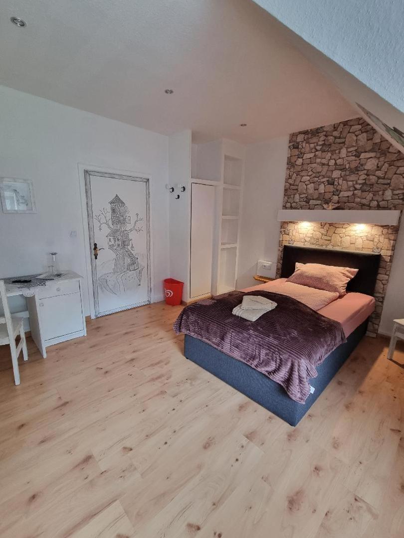 Double Room 3 photo 2