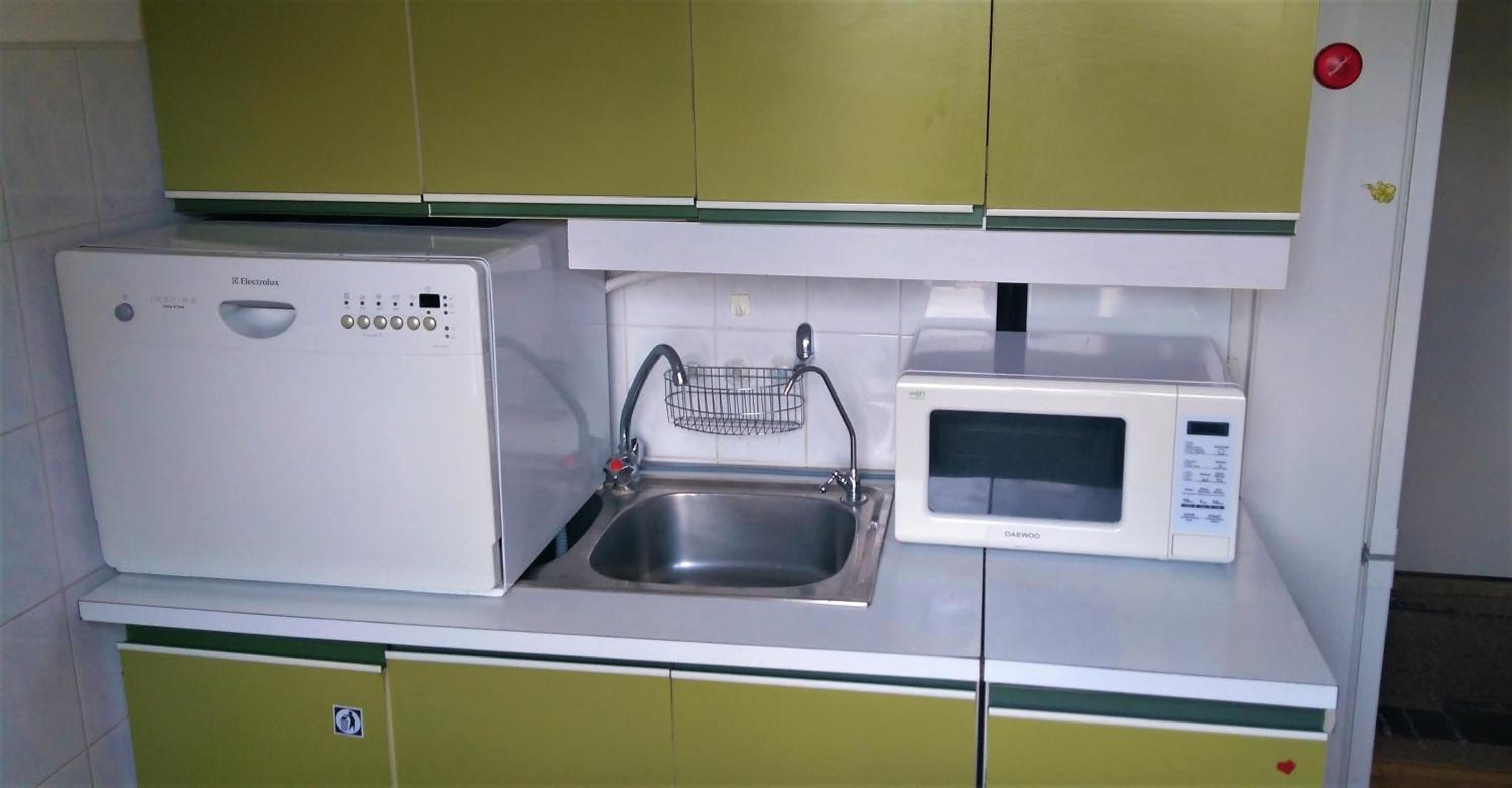 One-Bedroom Apartment - Photo 12