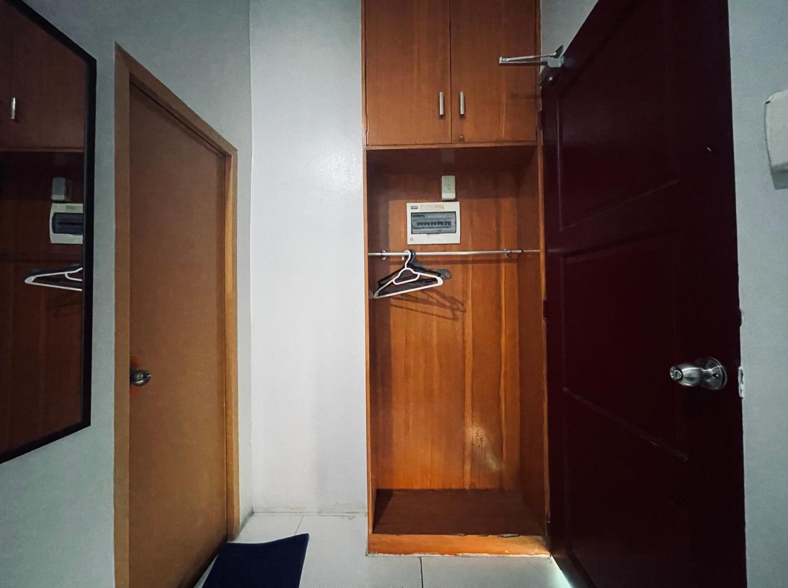 Budget Single Room - Photo 2