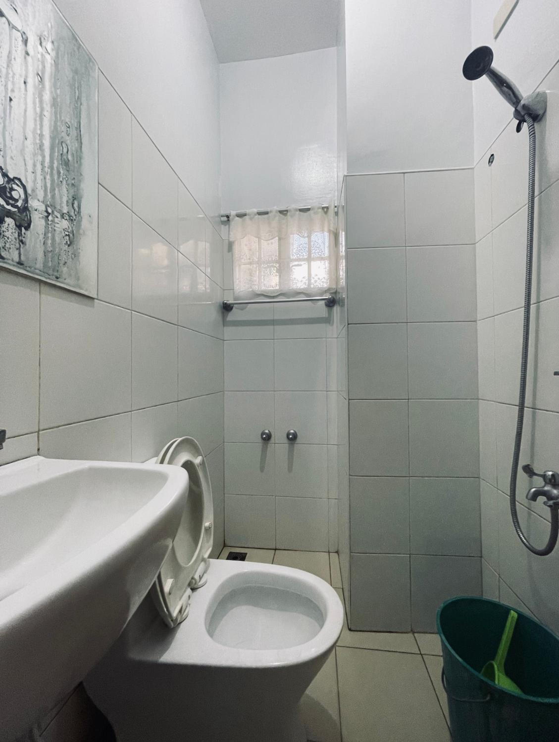 Budget Single Room - Photo 4