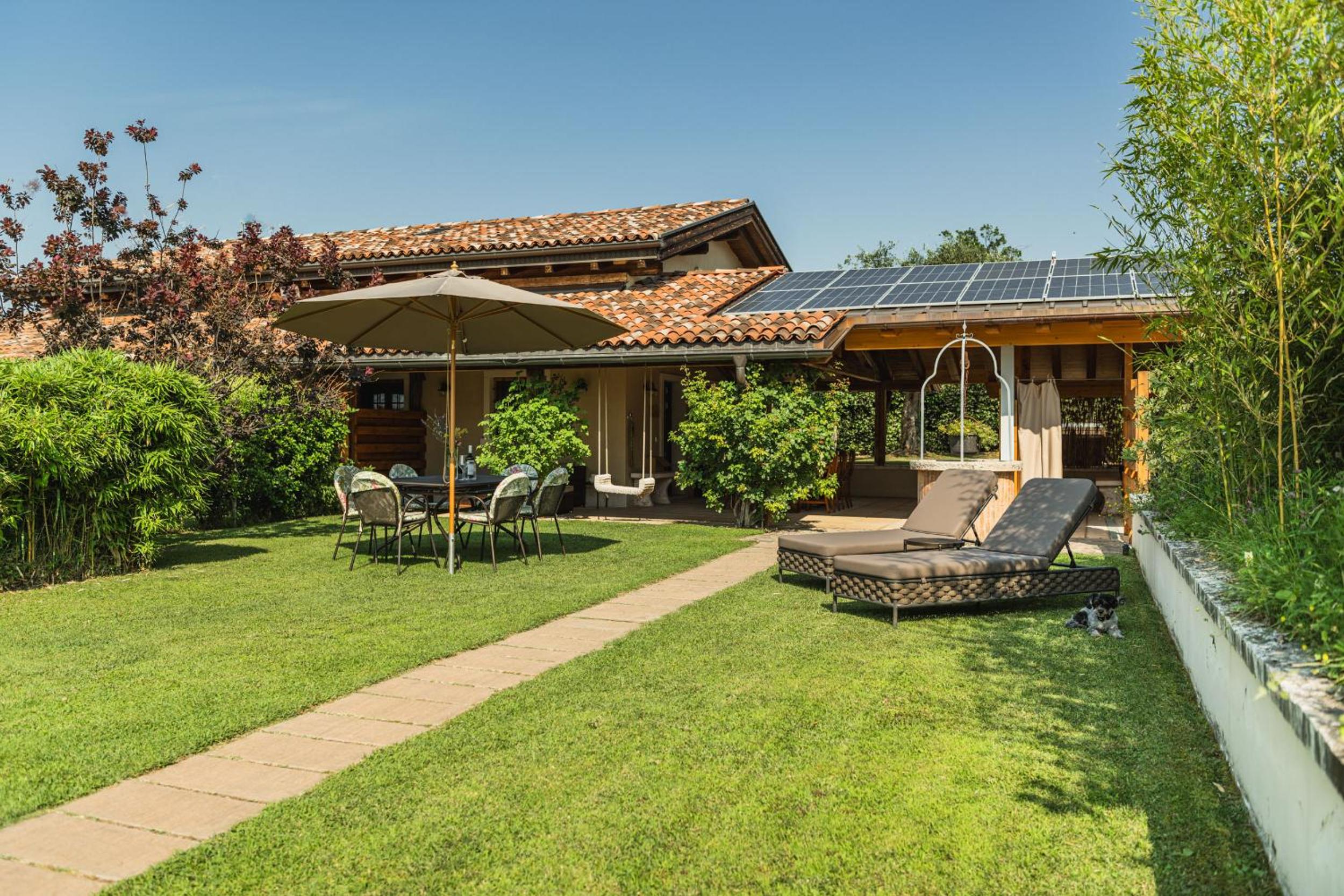 Two-Bedroom Apartment with Garden View photo 3