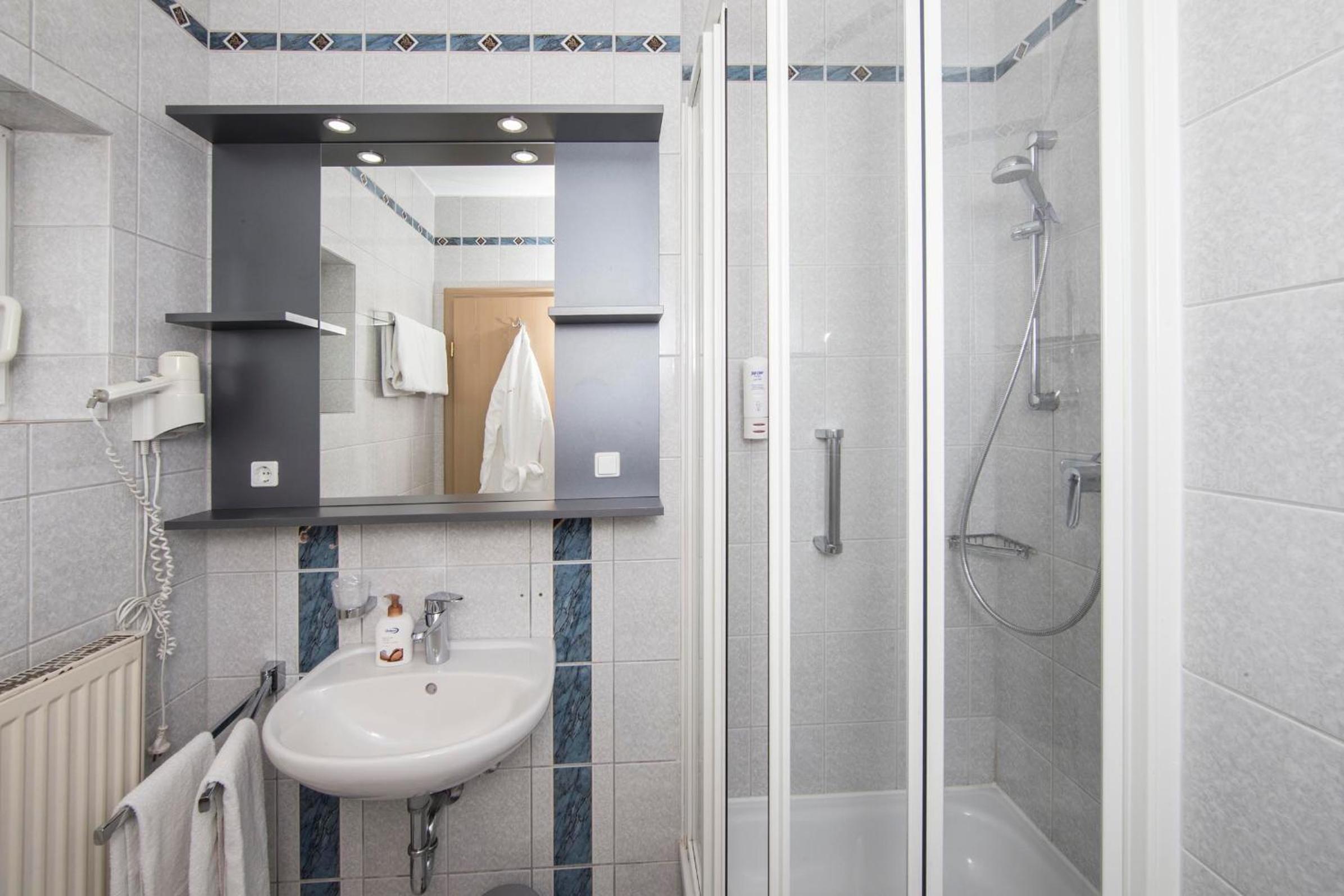 Single Room photo 3