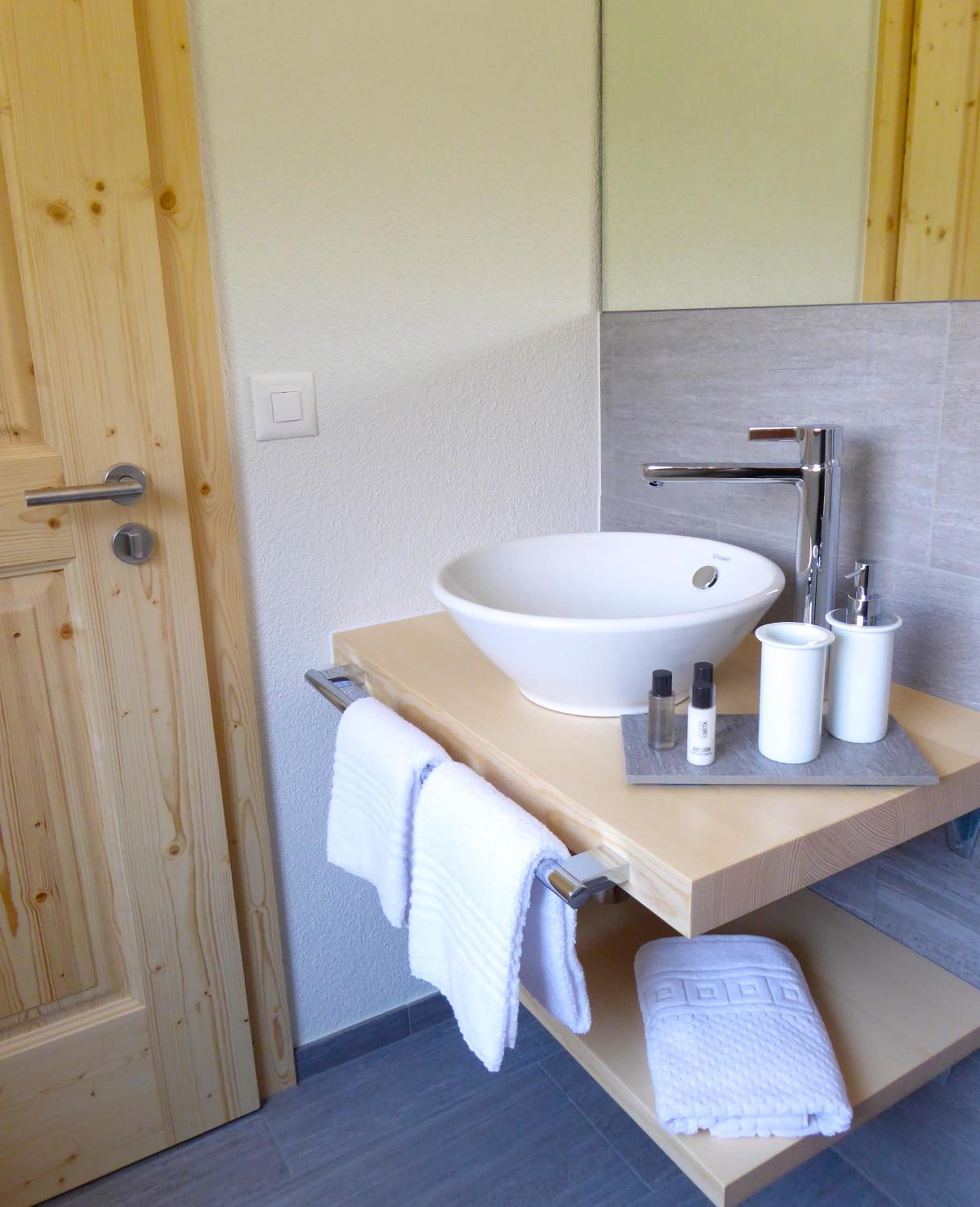 Double or Twin Room with Panoramic View - Photo 8