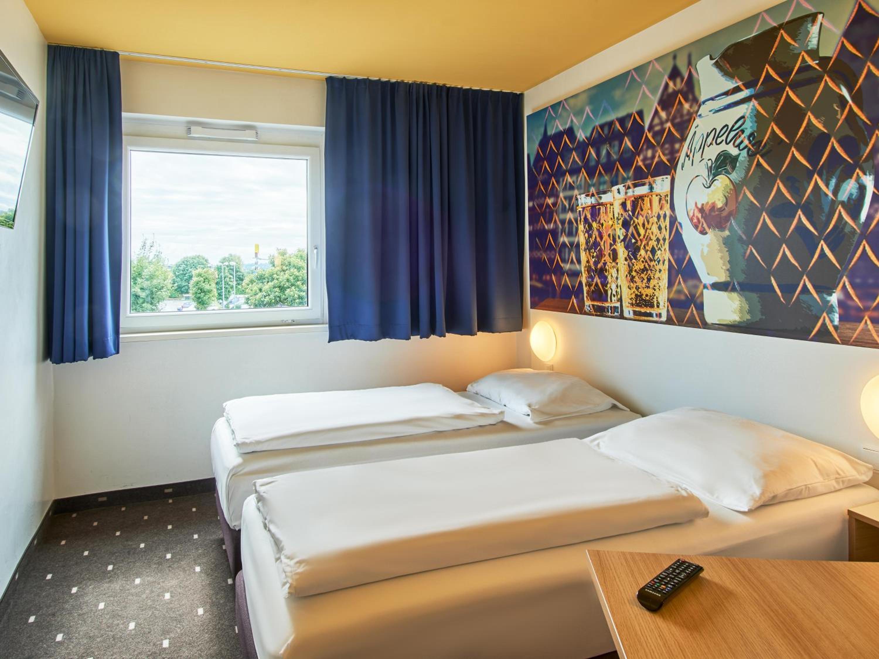 Twin Room - Photo 1