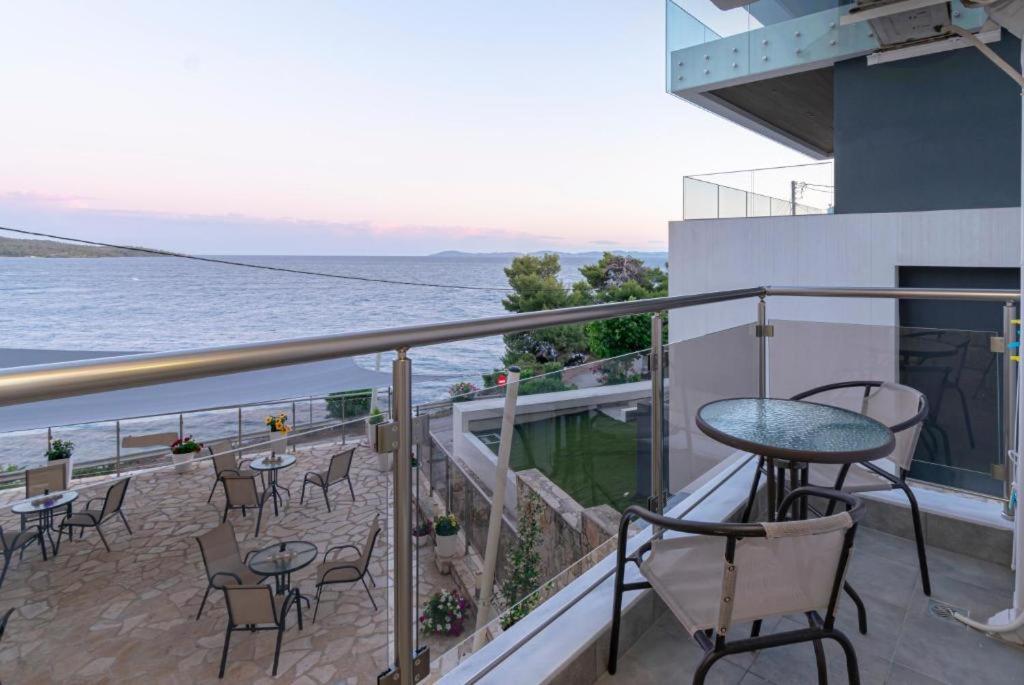 Apartment with Sea View photo 2