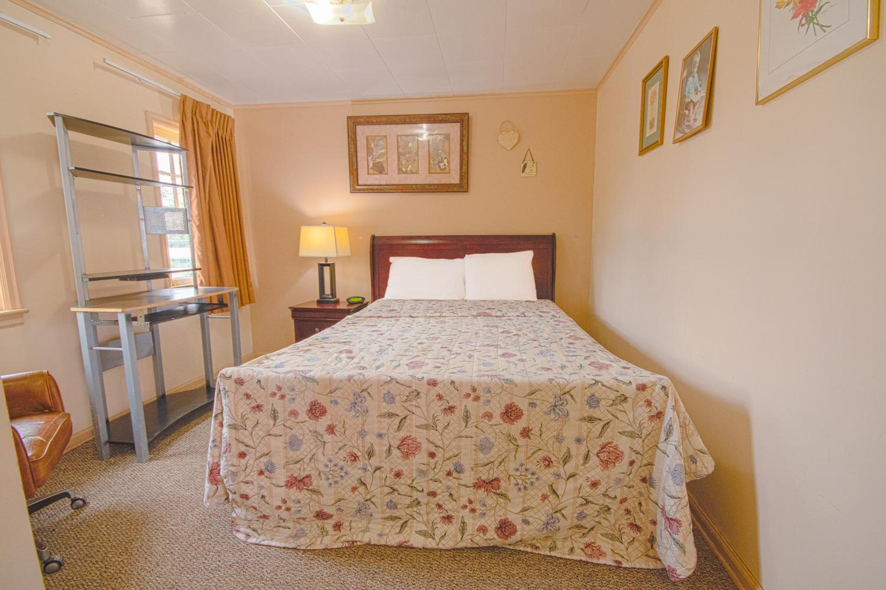2 Full Beds Non-Smoking - Photo 1