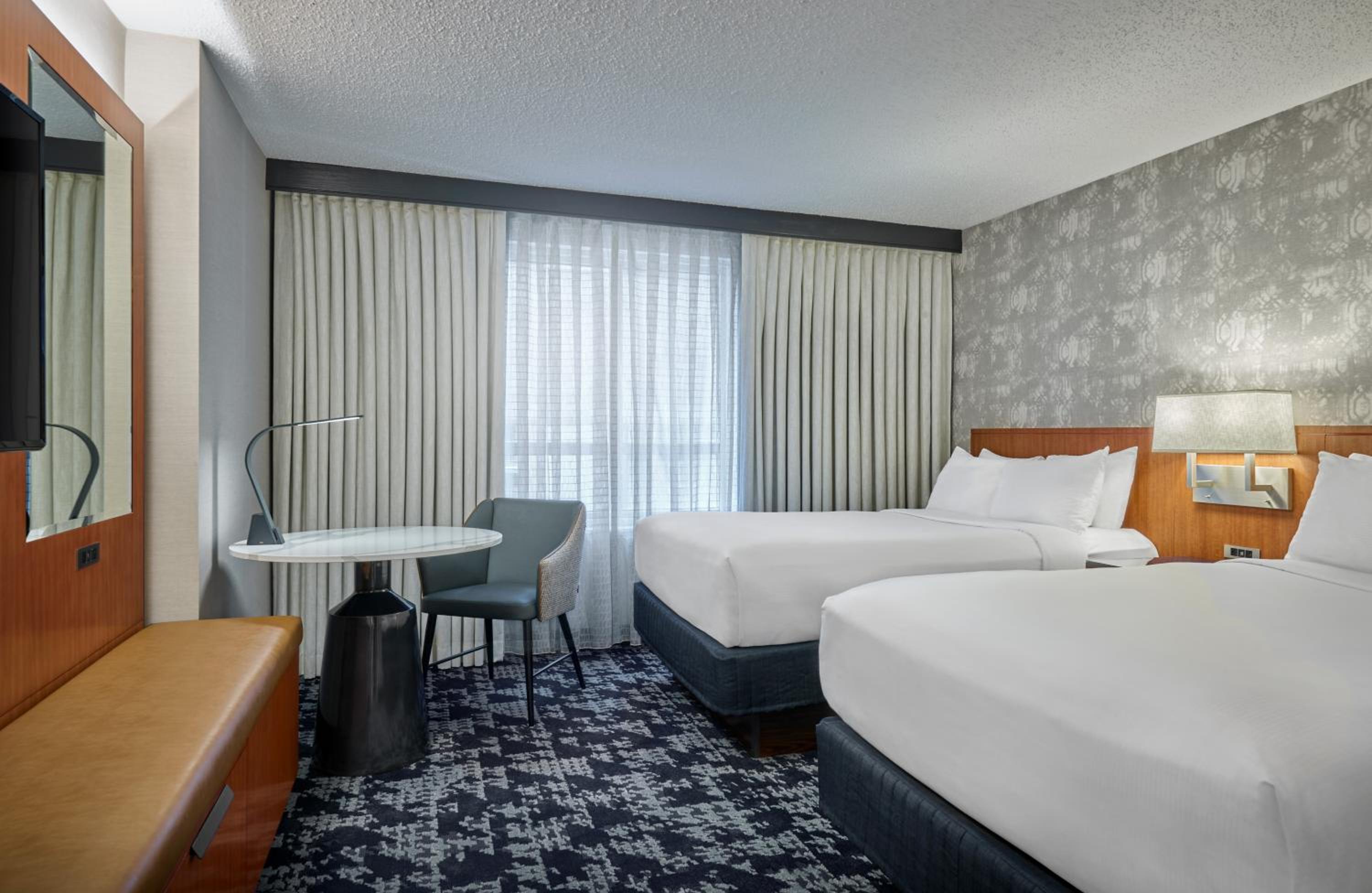 Two-Bedroom Presidential Suite with City View - Non-Smoking photo 3