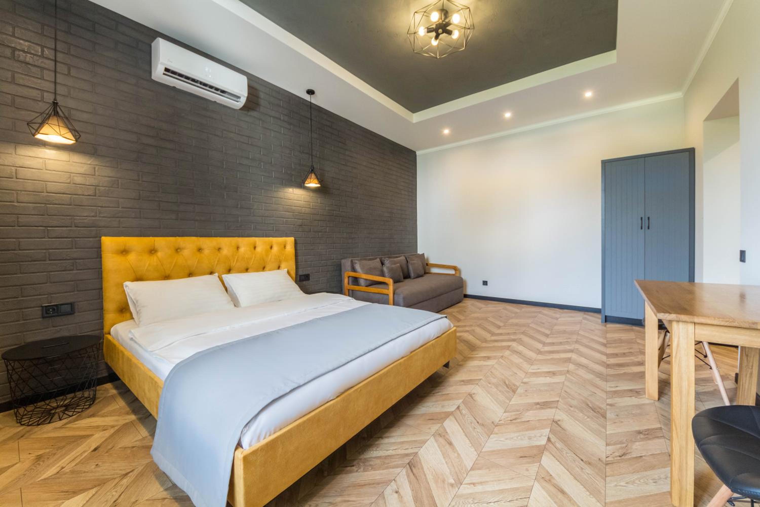 Deluxe Apartment - Prorizna, 10