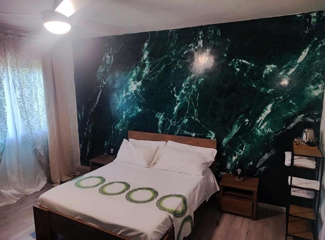 Double Room with Spa Bath photo 1
