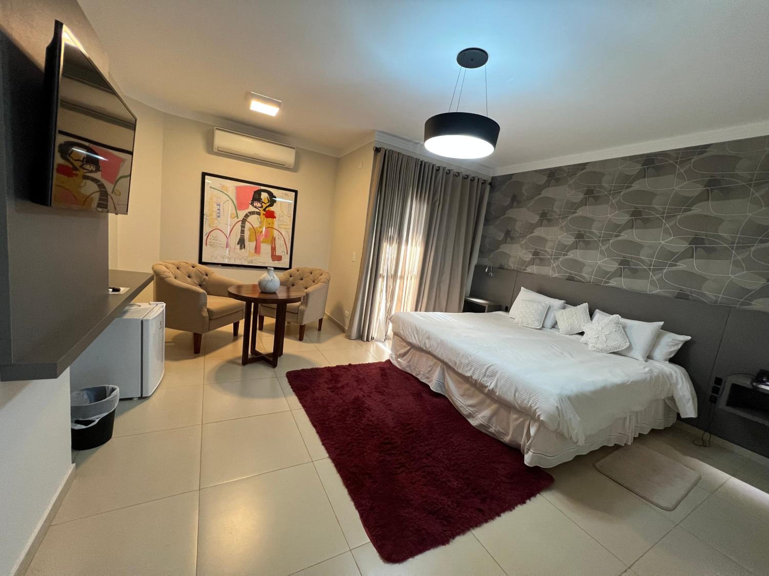 Superior King Suite