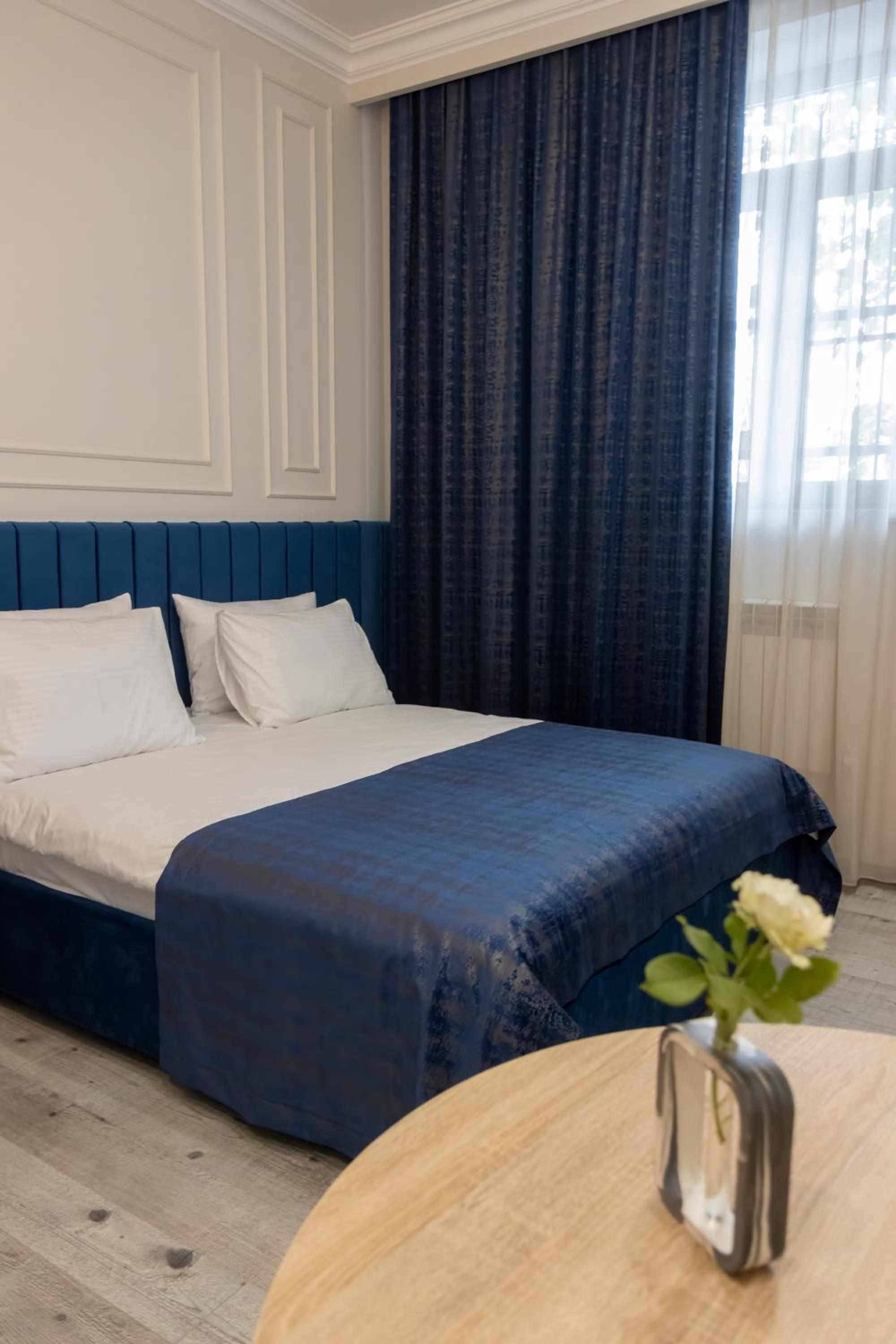 Deluxe Double Room with Bath photo 1
