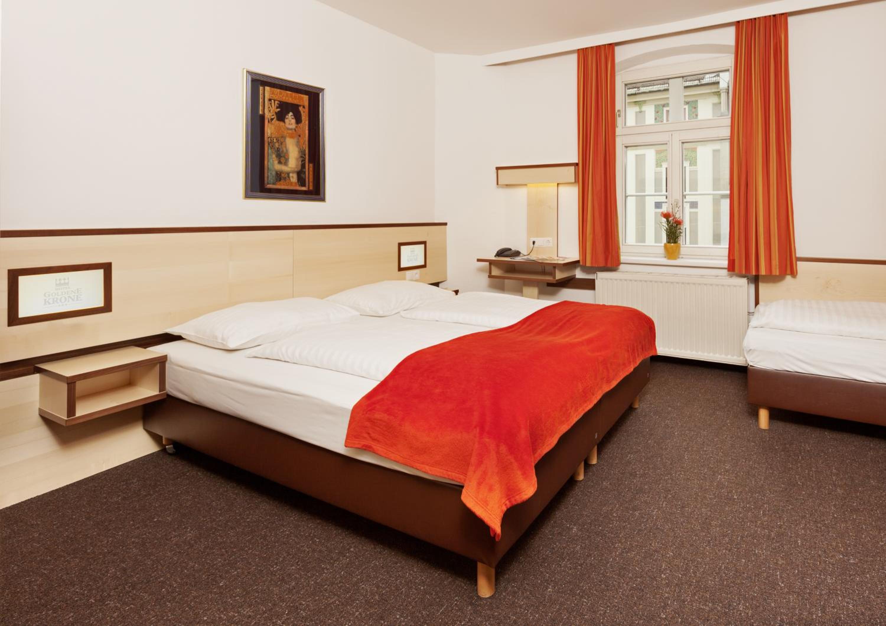 Double or Twin Room - Photo 4