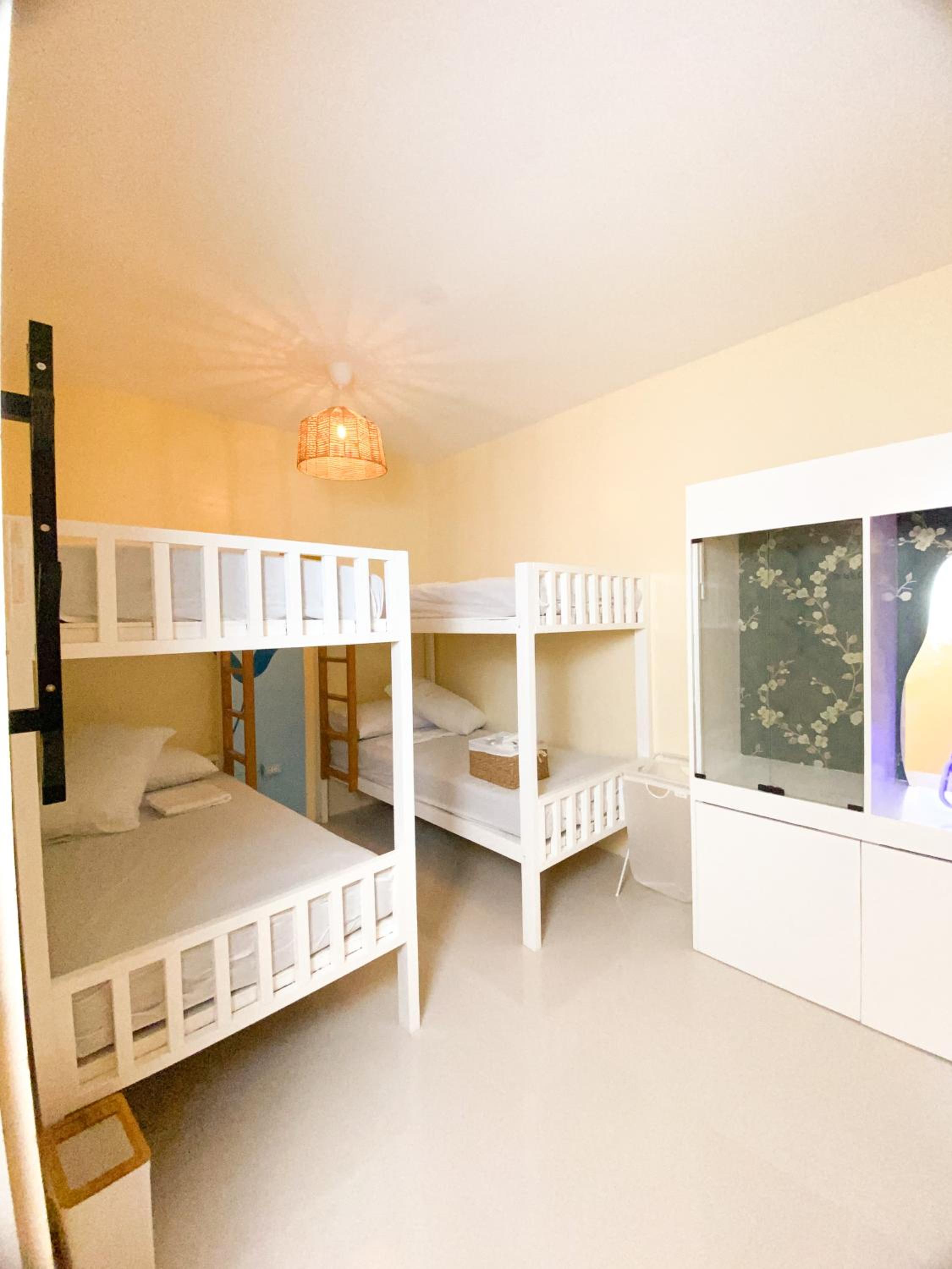 Two-Bedroom Apartment - Photo 8