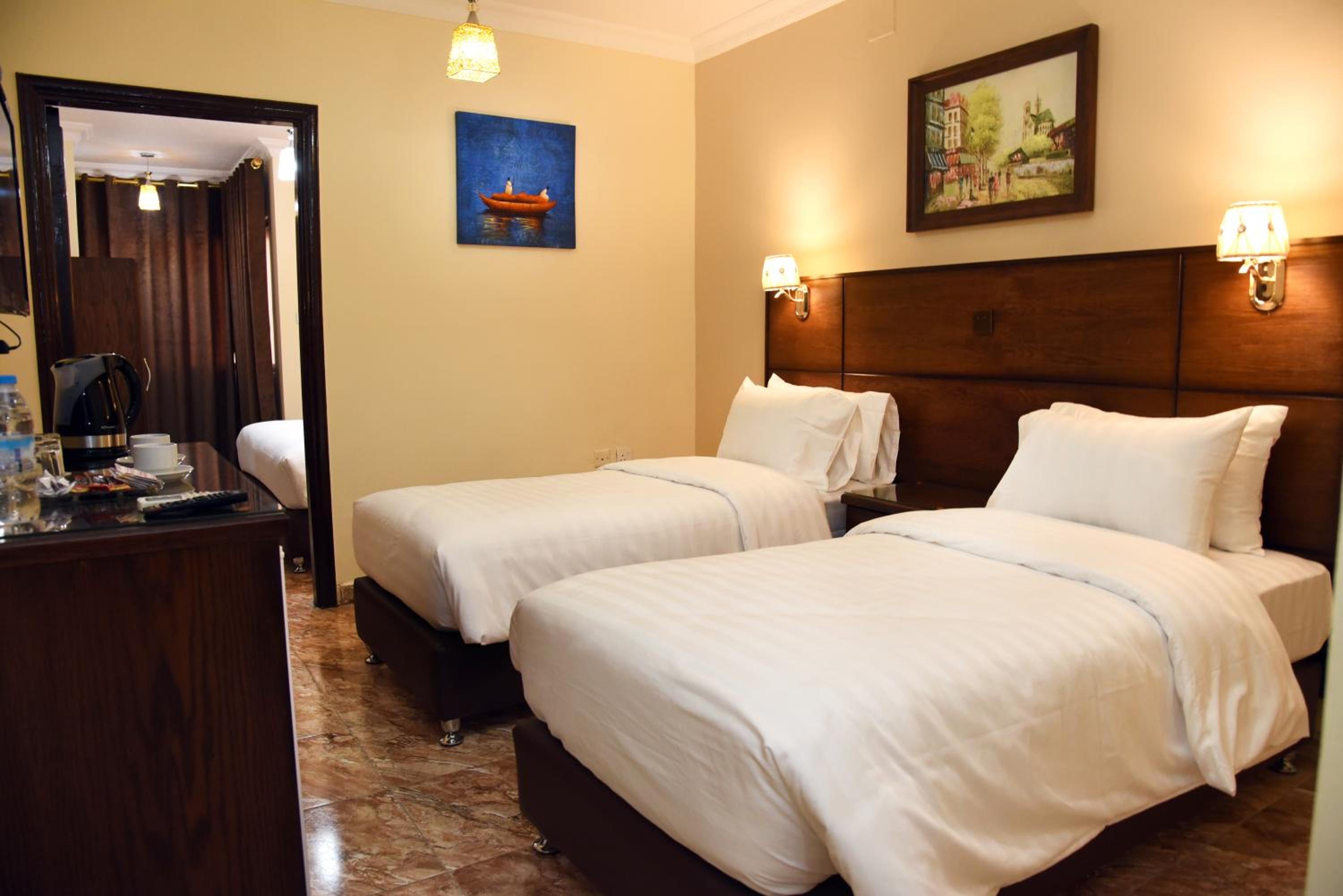 Deluxe Twin Room