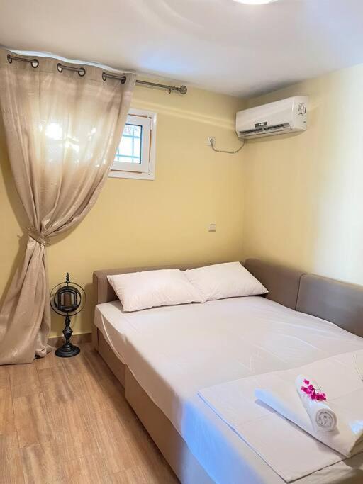 Three-Bedroom Villa photo 1