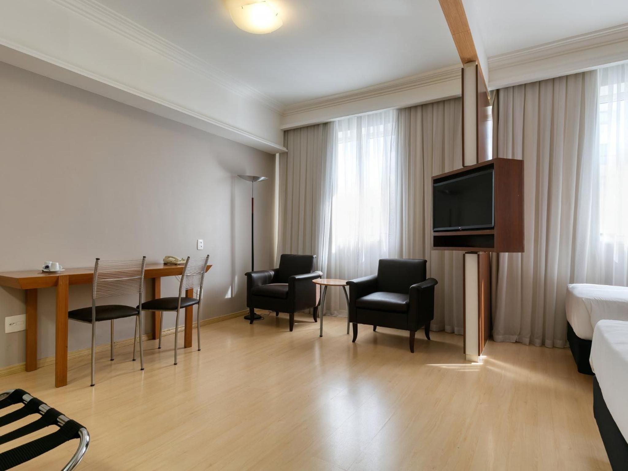 Standard Double Room - Photo 3