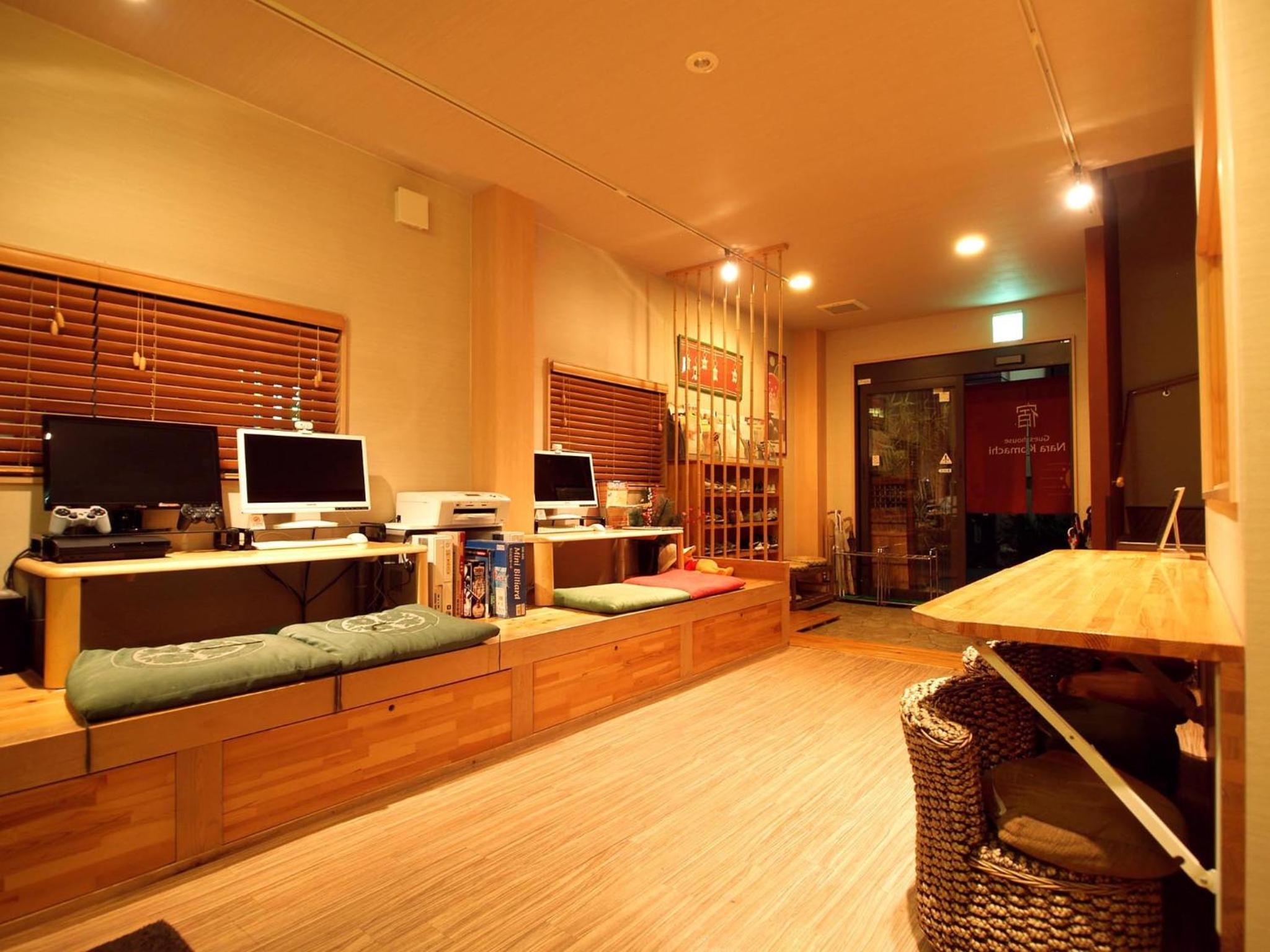 Bed in 4 Female Dormitory Room - Non-Smoking photo 2