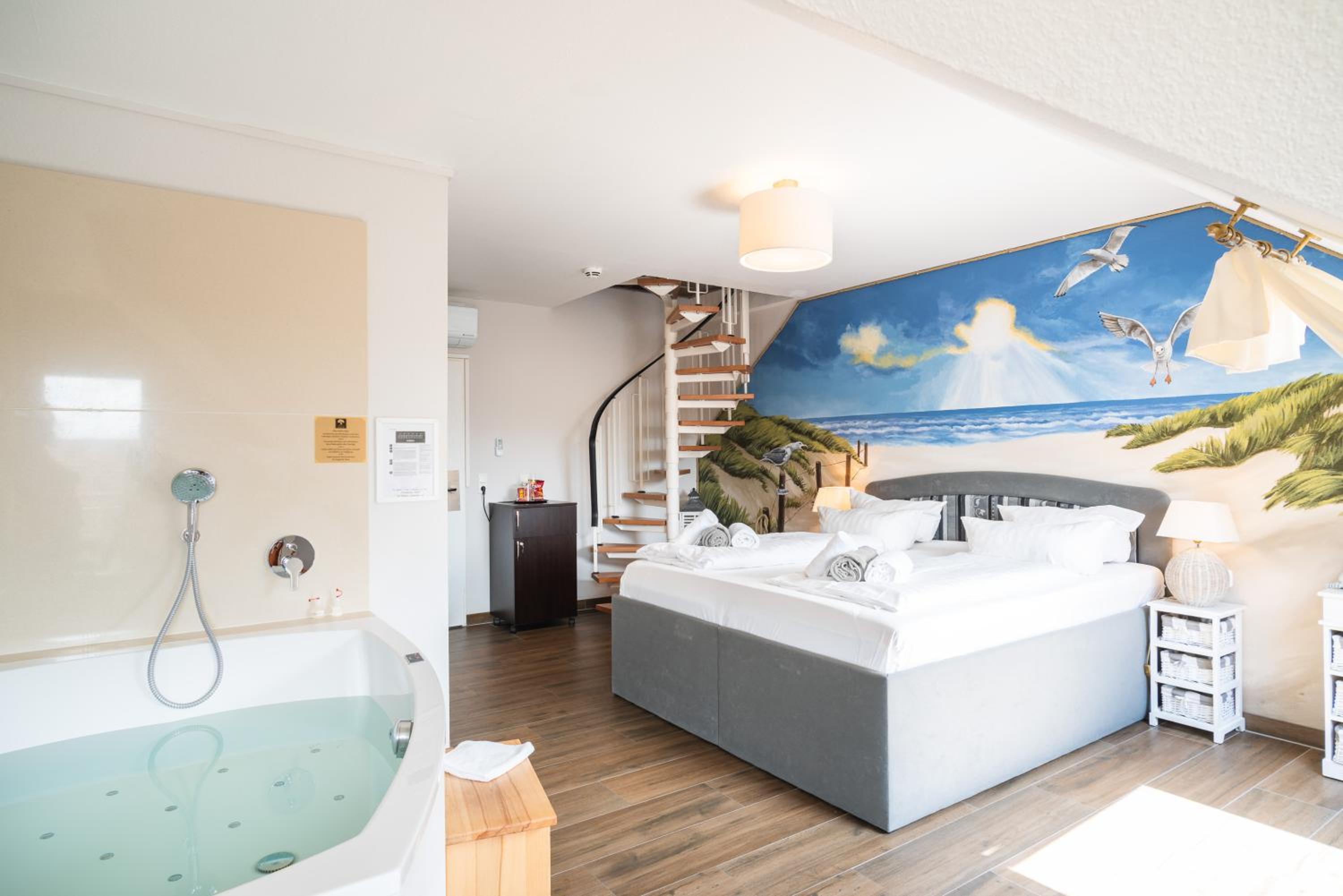 Suite with Hot Tub
