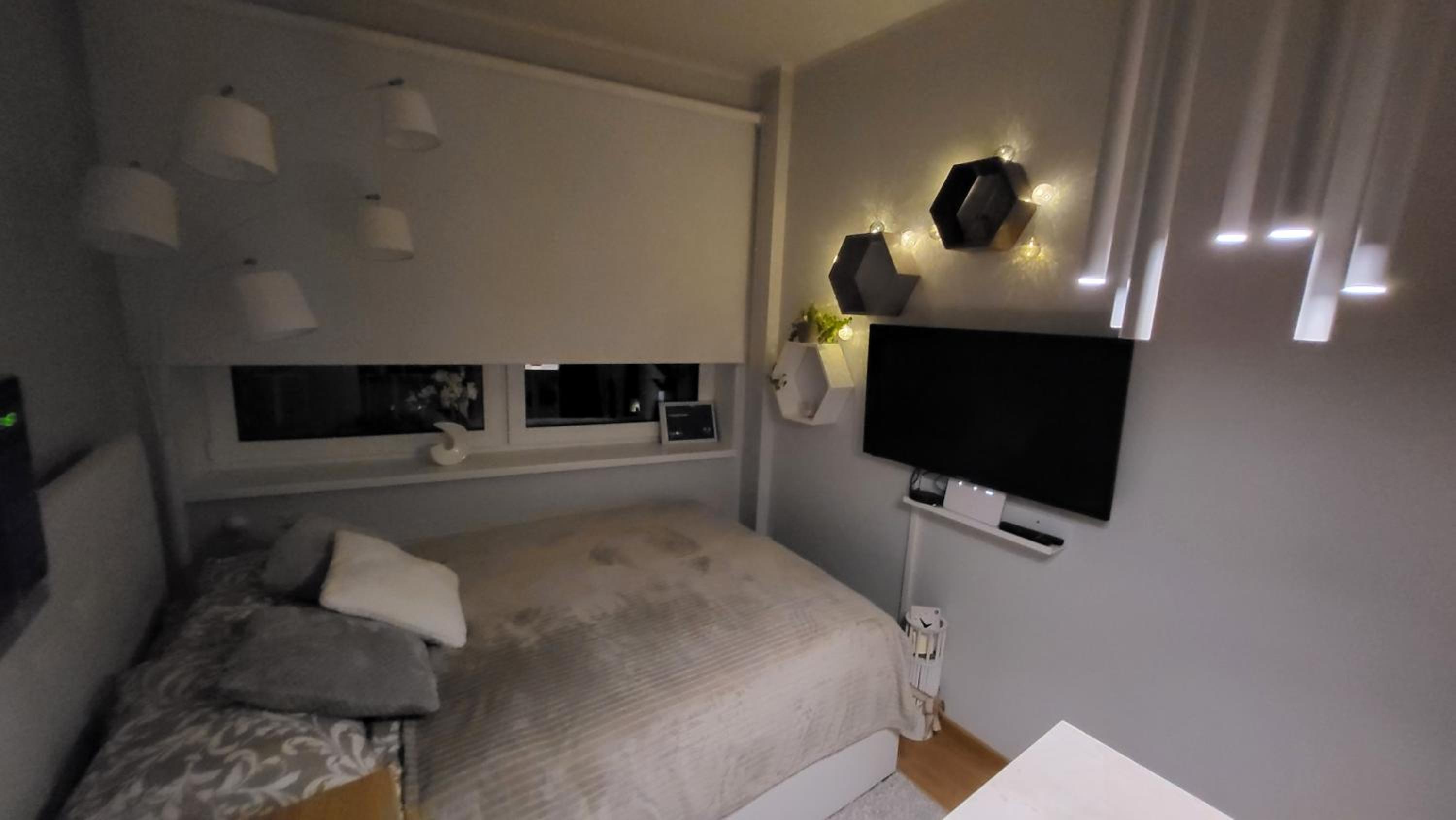 One-Bedroom Apartment - Photo 17