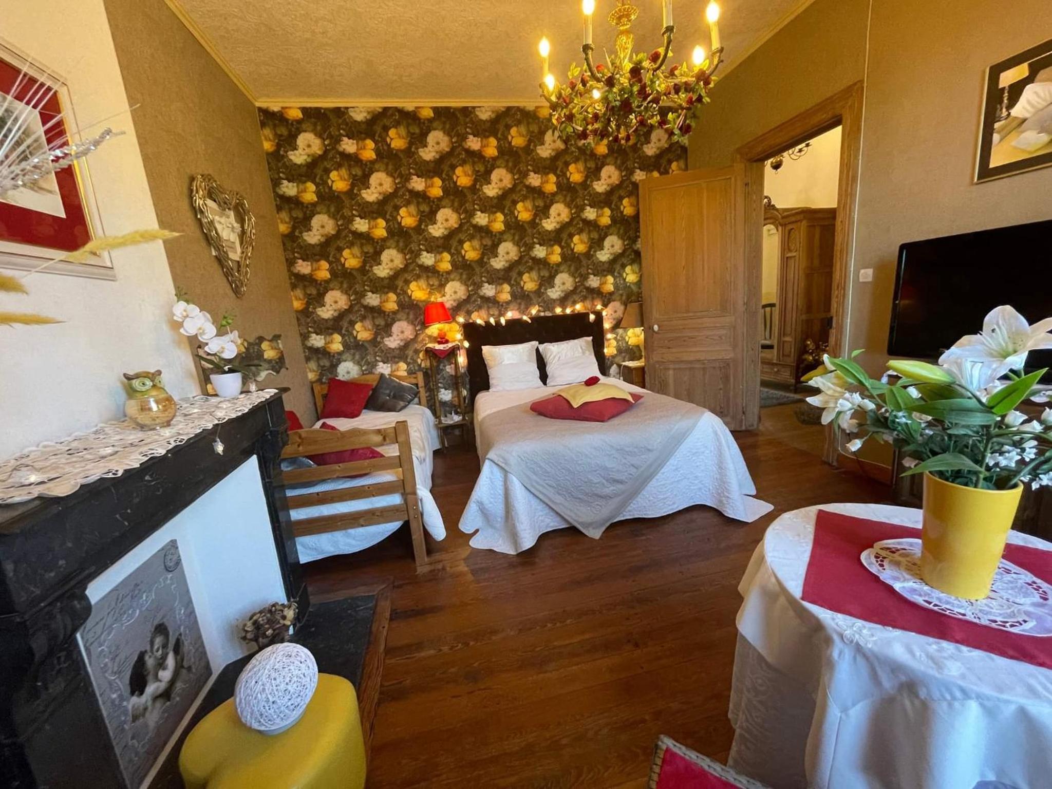 Double Room with Private Bathroom photo 3
