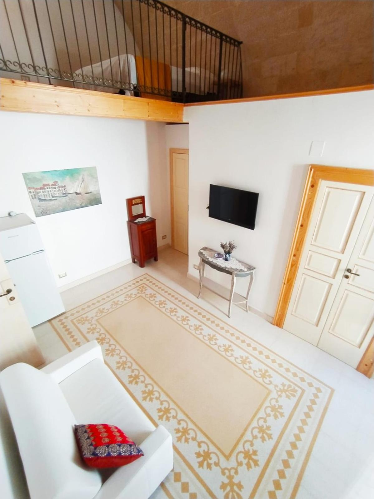 Triple Room with Private Bathroom photo 1