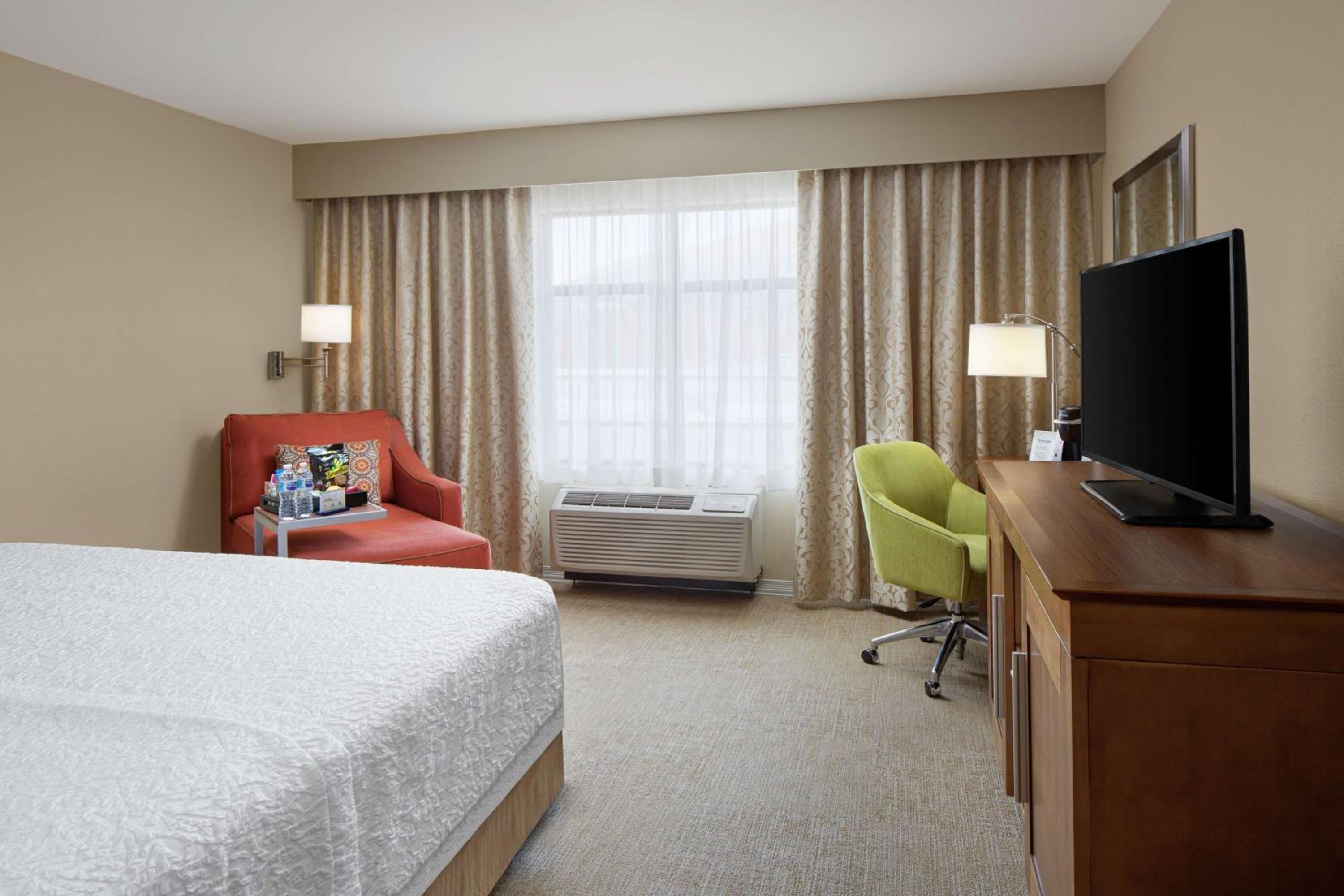 Premium King Room - Non-Smoking