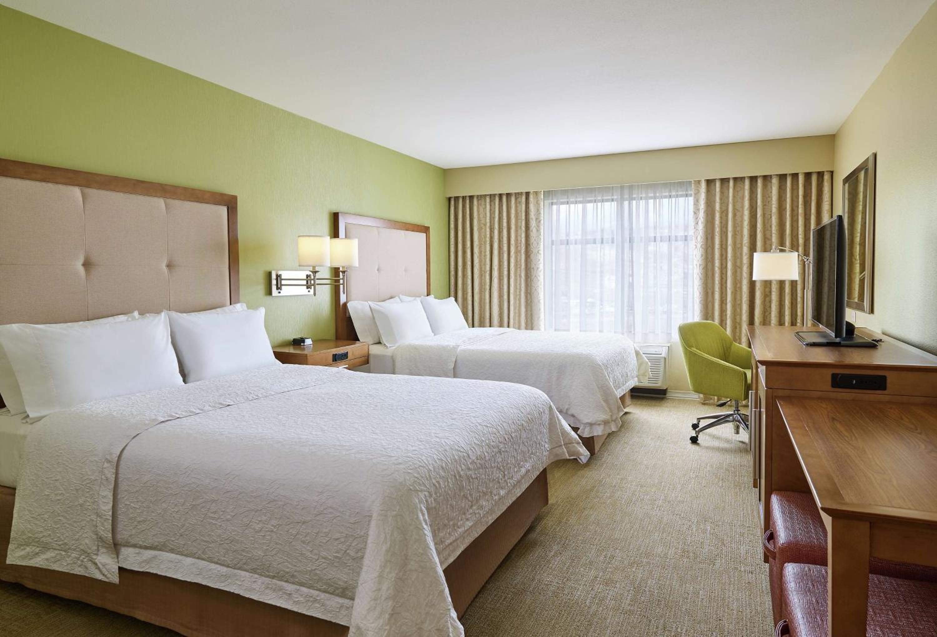 Queen with Two Queen Beds - Non-Smoking
