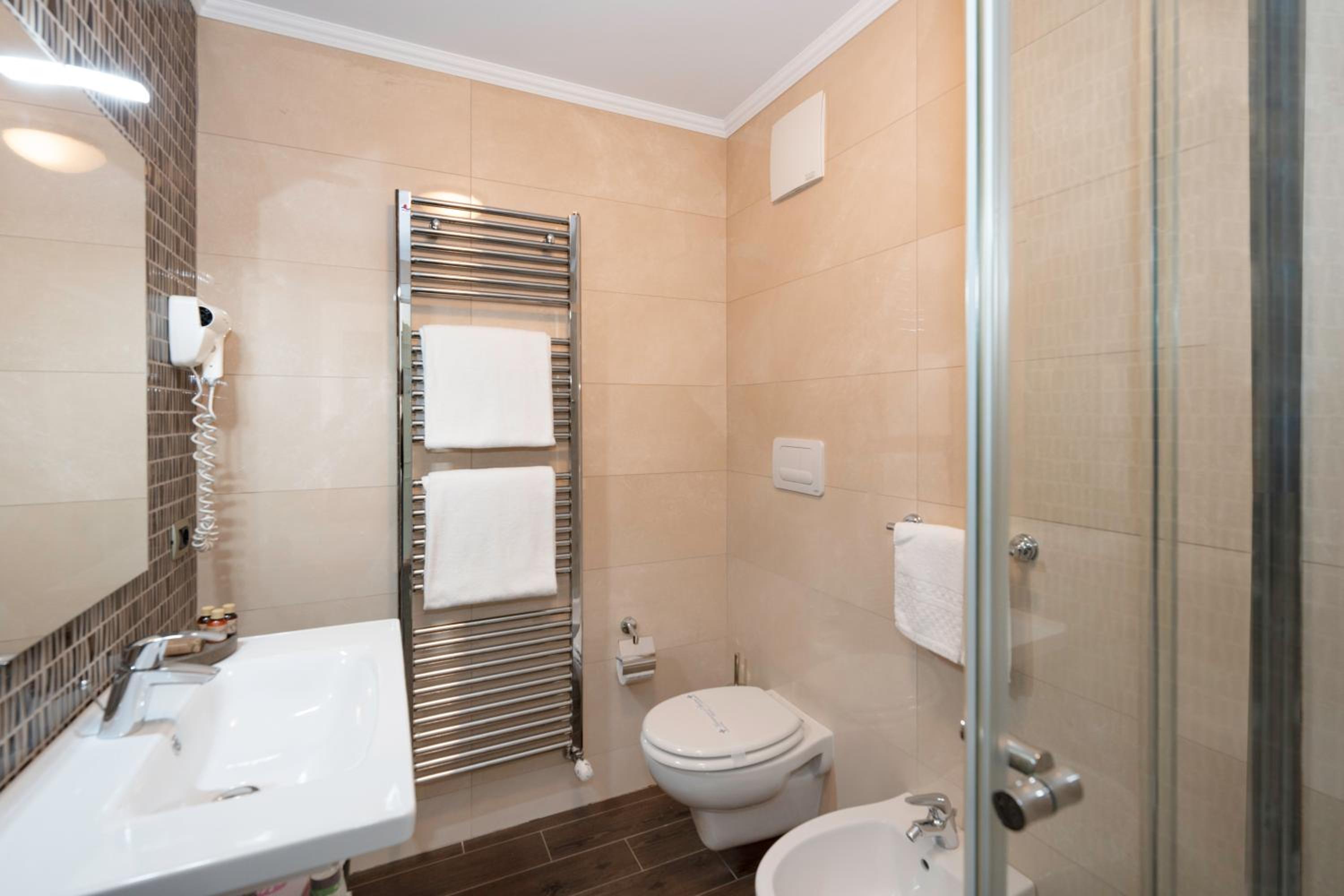 Superior Double Room - Photo 4