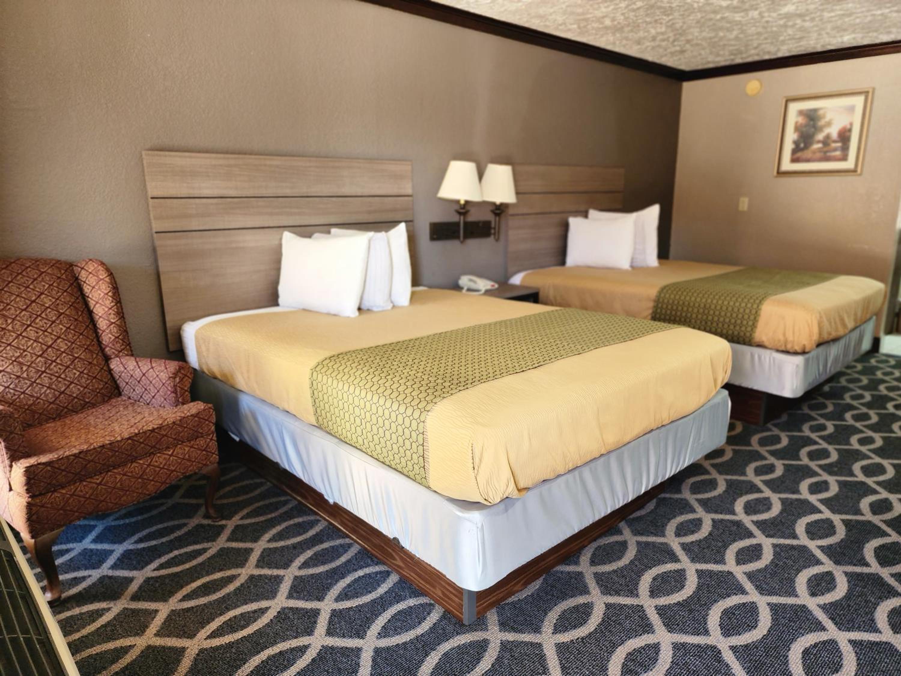Deluxe Queen Room photo 2